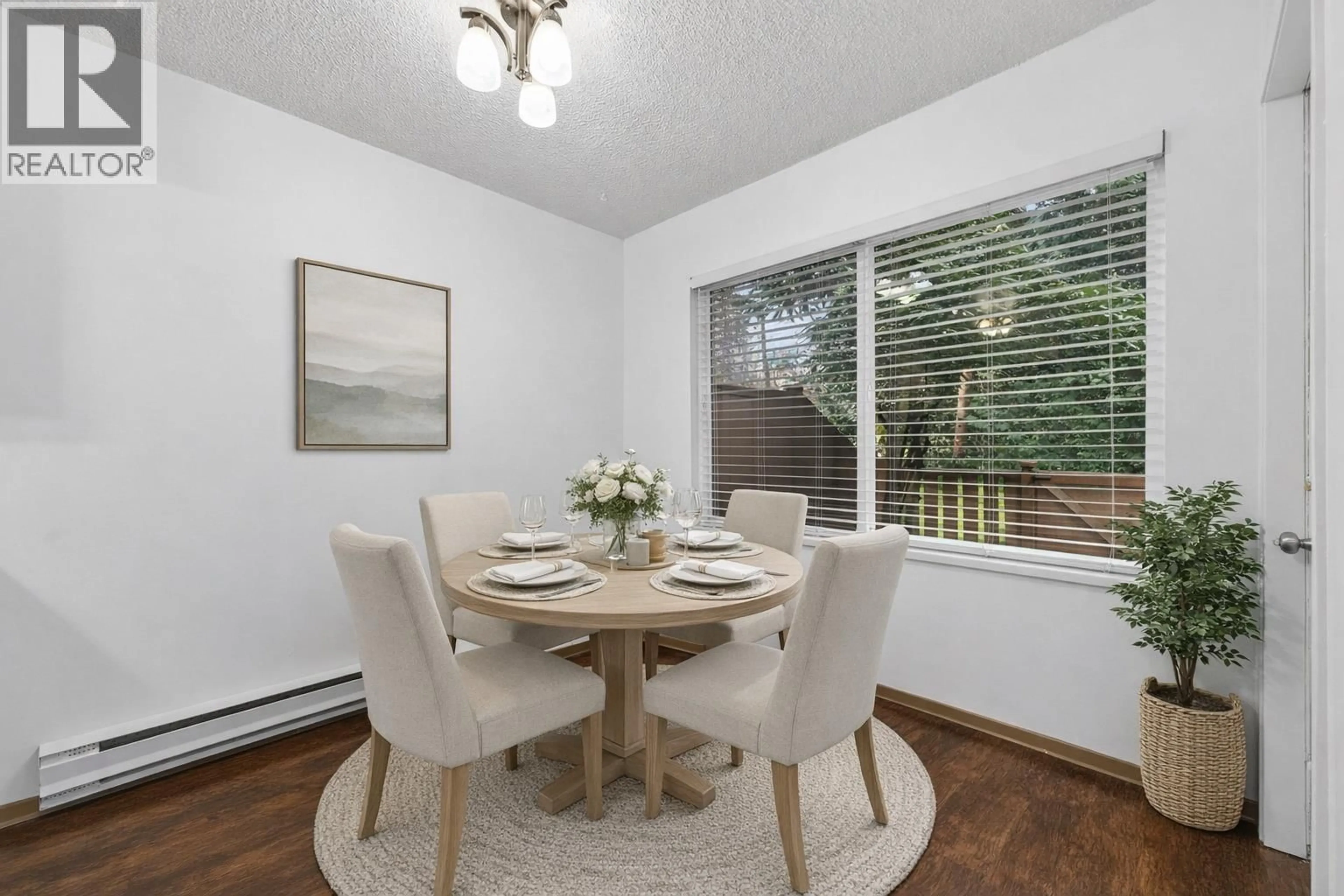 Dining room, wood/laminate floor for 3438 COPELAND AVENUE, Vancouver British Columbia V5S4B6
