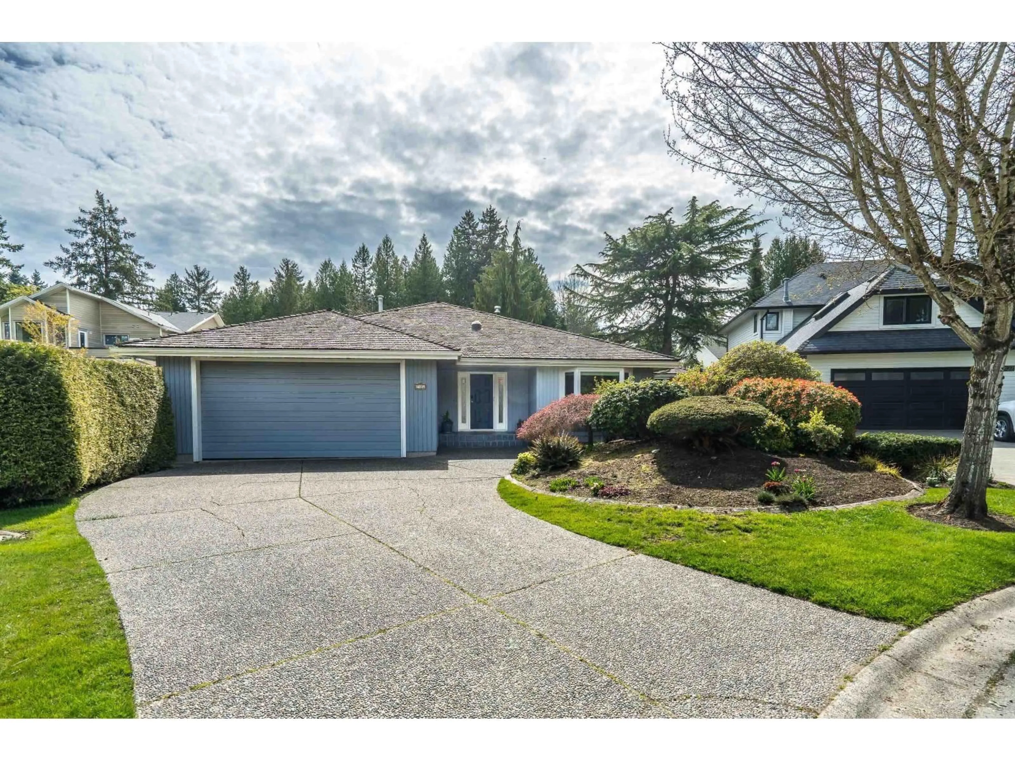 Unknown for 2426 125A STREET, Surrey British Columbia V4A8H8