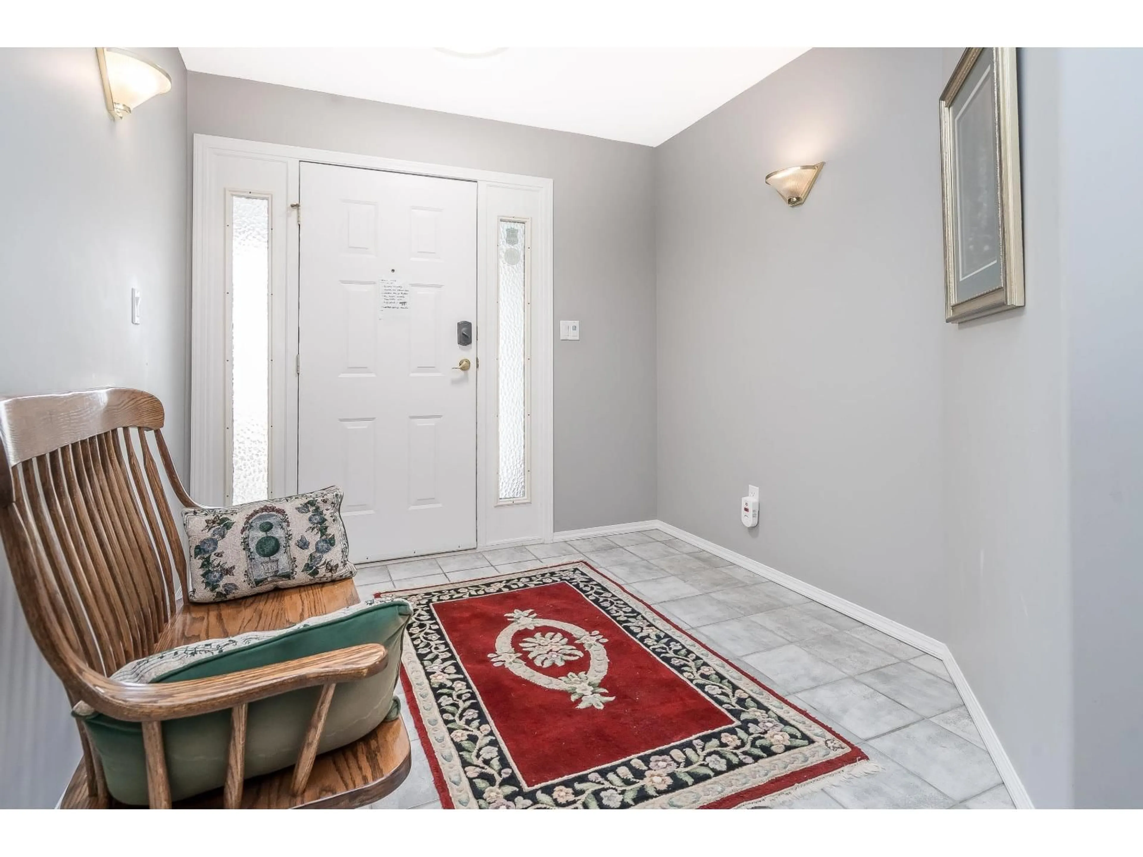 Indoor entryway for 2426 125A STREET, Surrey British Columbia V4A8H8