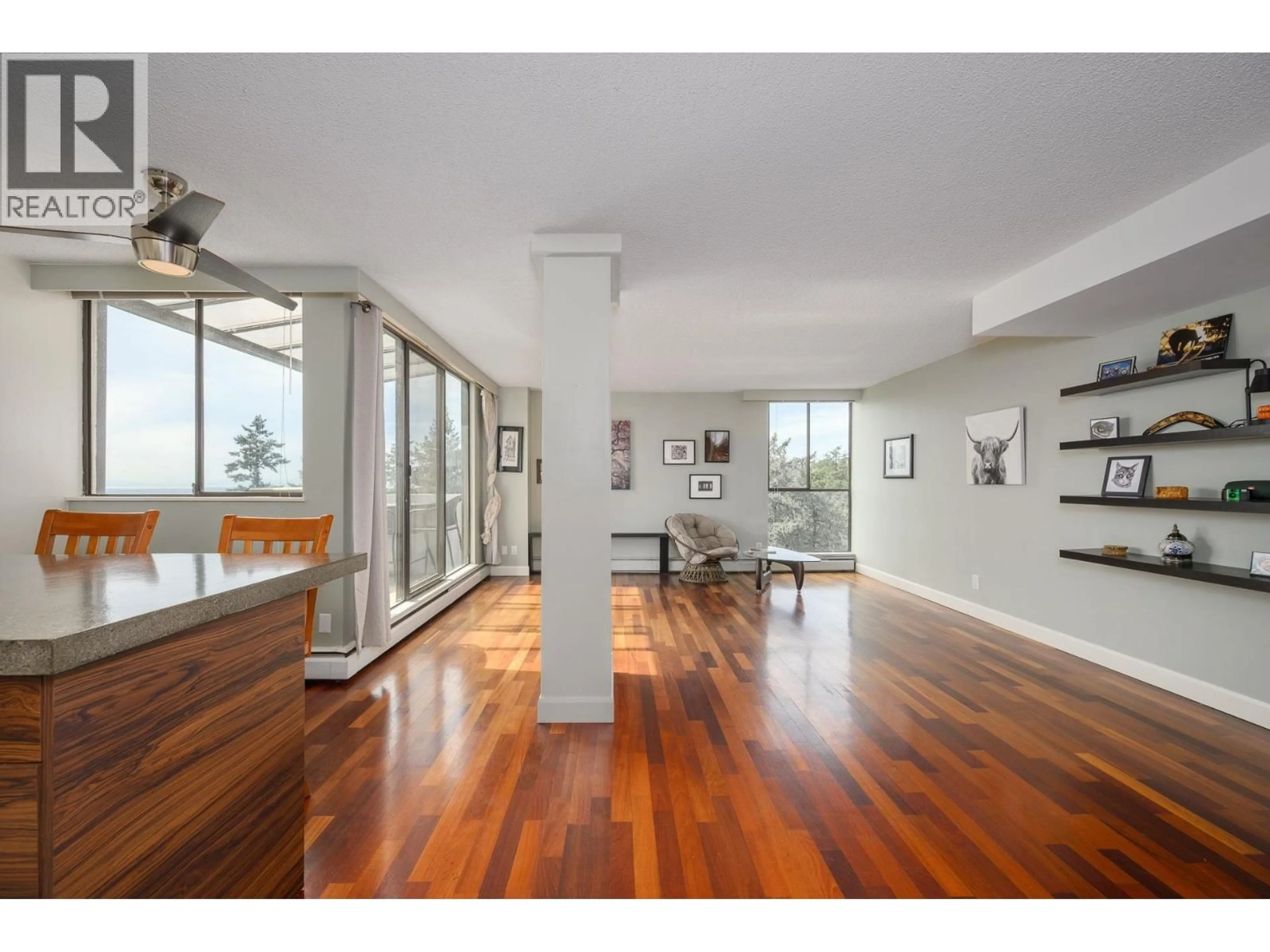 Indoor foyer for 1506 - 6689 WILLINGDON AVENUE, Burnaby British Columbia V5H3Y8
