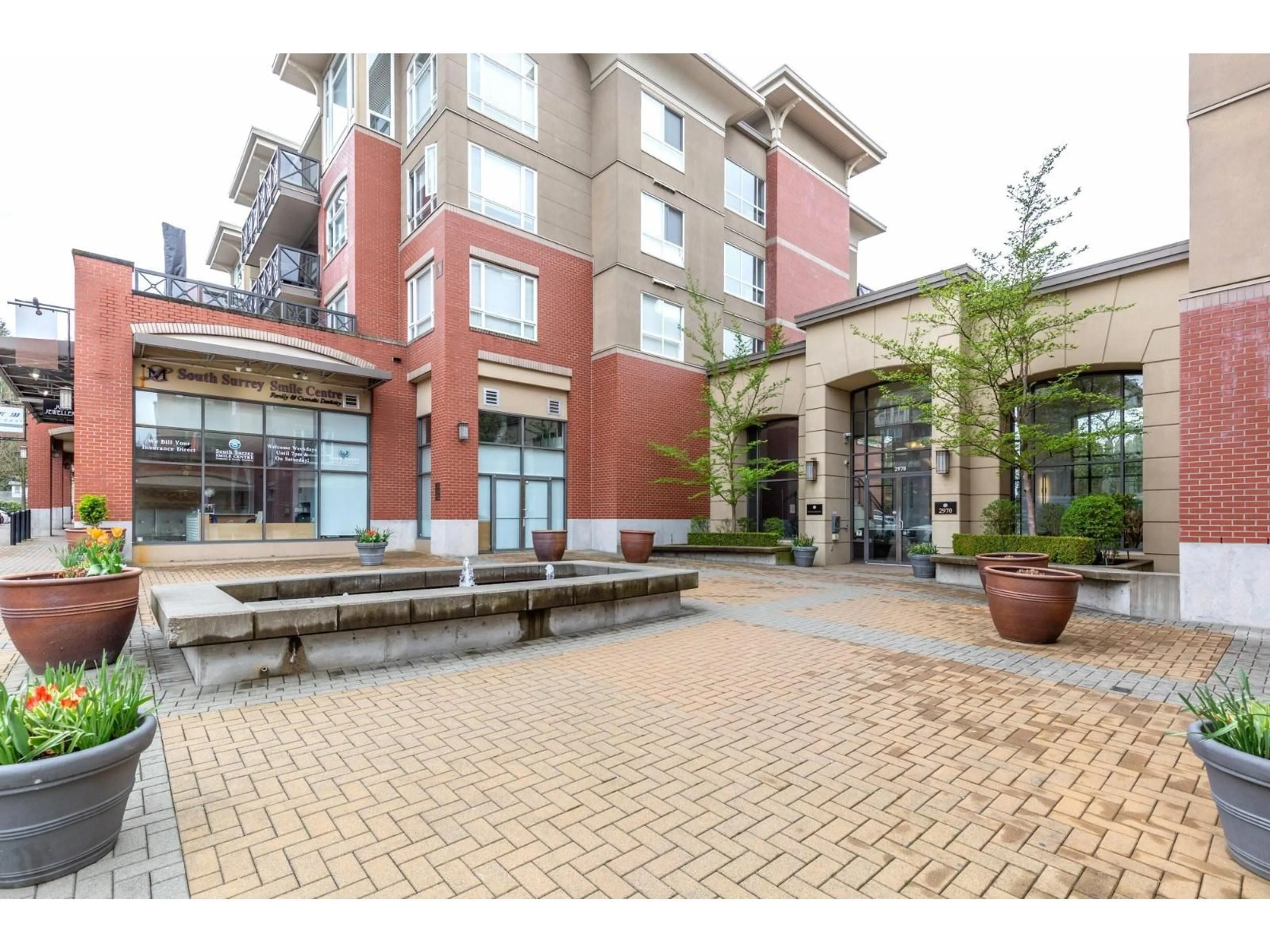 Patio, unknown for 404 - 2970 KING GEORGE BOULEVARD, Surrey British Columbia V4P0E6