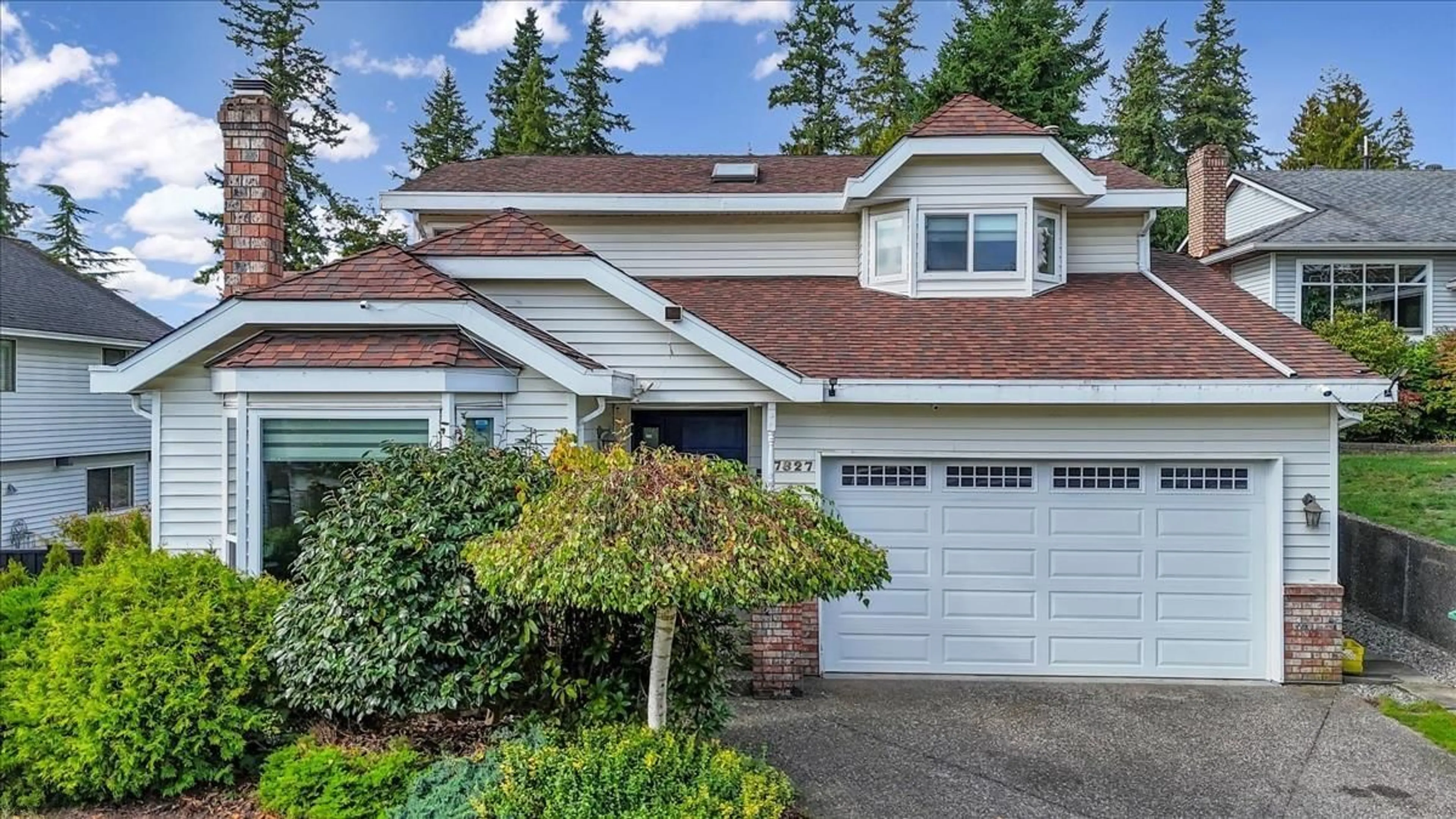 Home with vinyl exterior material, street for 7827 167A STREET, Surrey British Columbia V4N0L9