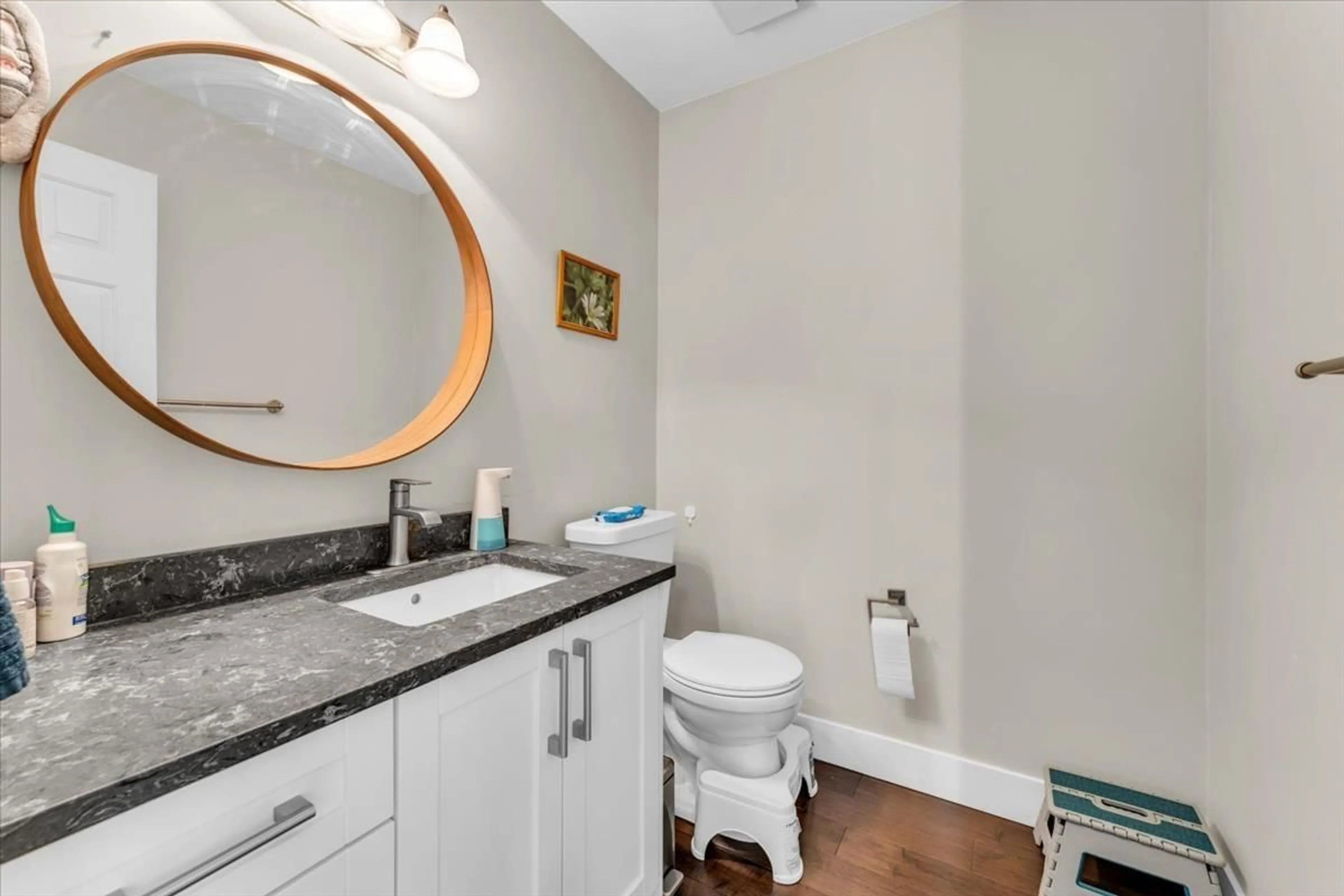 Standard bathroom, ceramic/tile floor for 7827 167A STREET, Surrey British Columbia V4N0L9