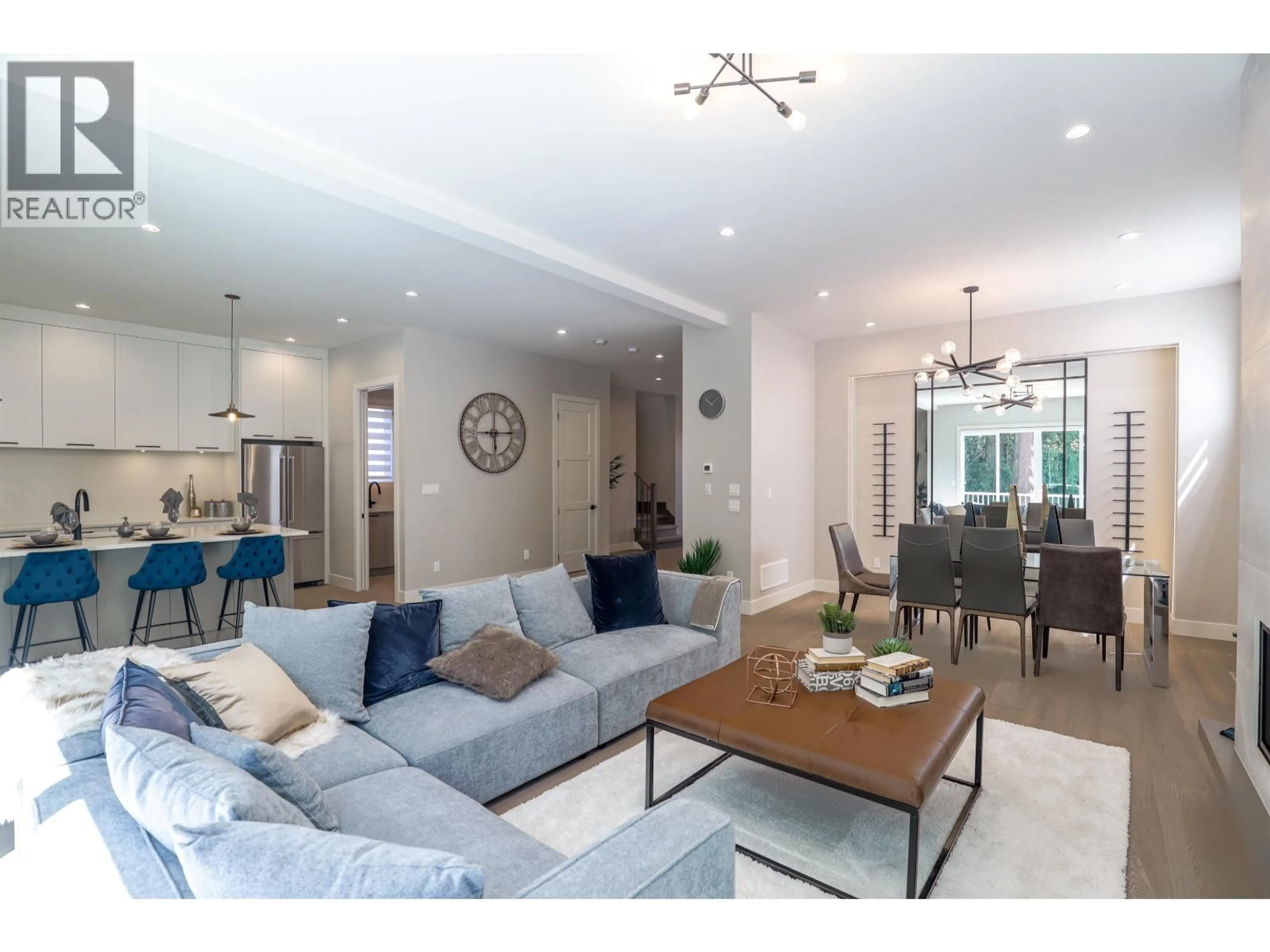 Living room with furniture, unknown for 1388 MADORE AVENUE, Coquitlam British Columbia V3K3C2