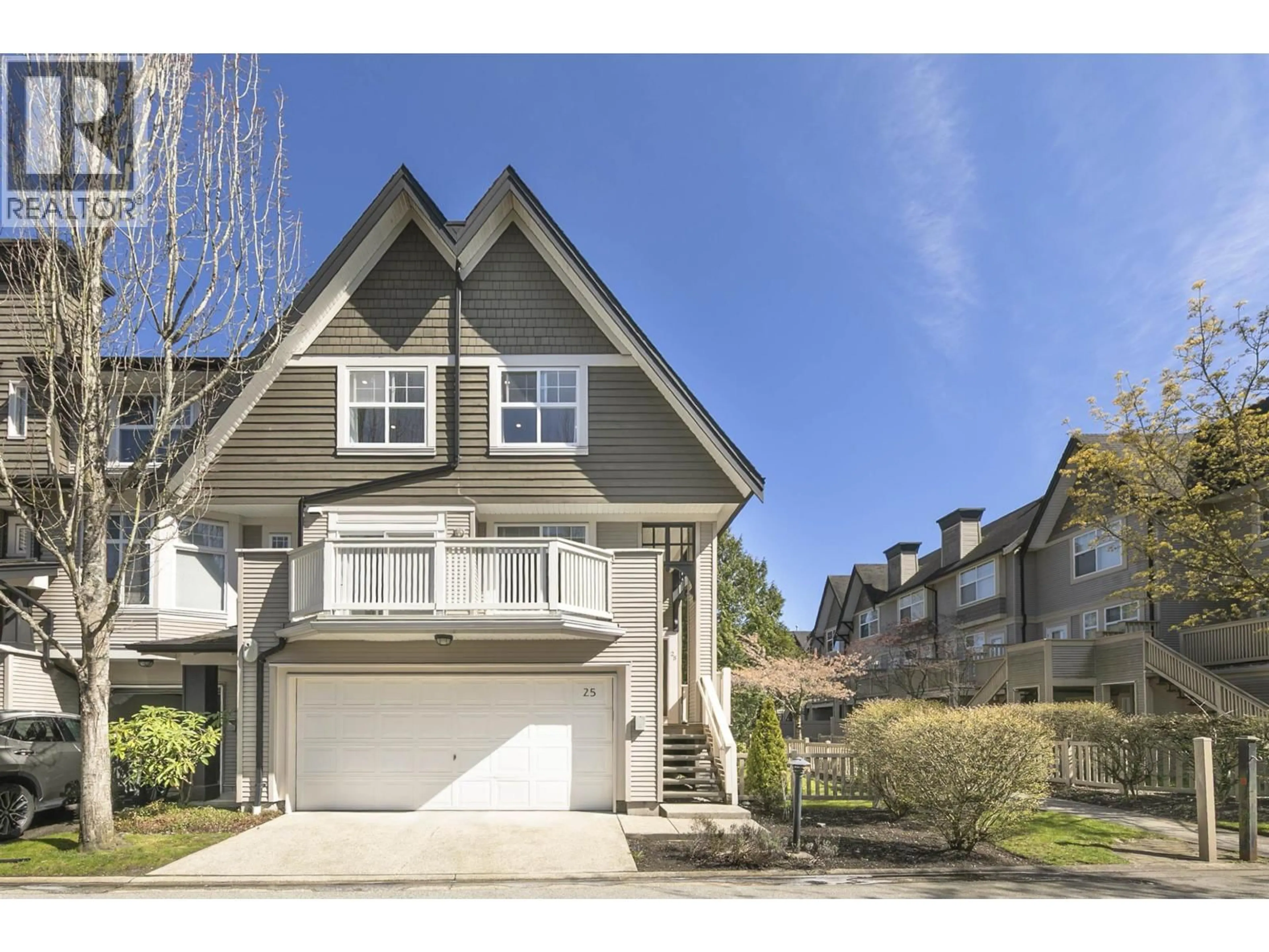 Home with vinyl exterior material, street for 25 - 6888 ROBSON DRIVE, Richmond British Columbia V7C5T6