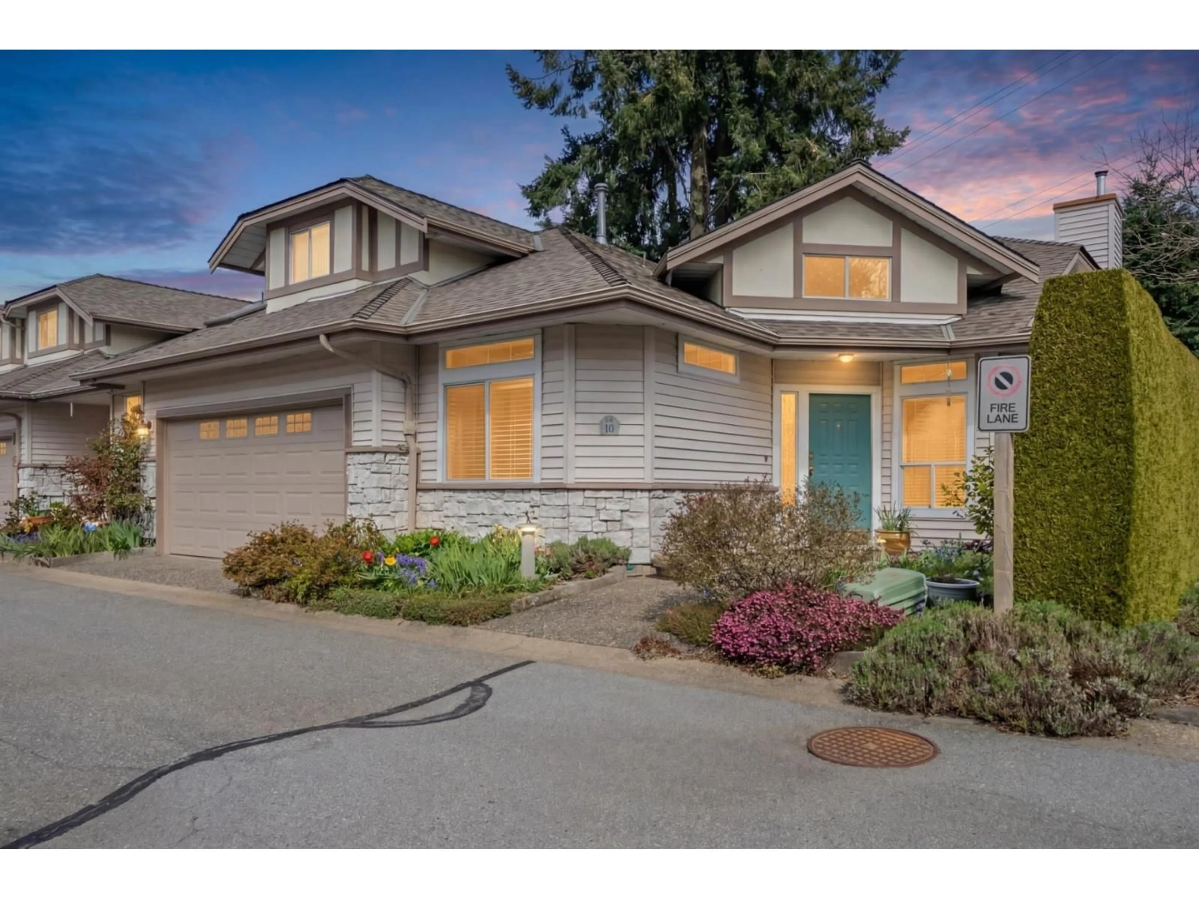 Unknown for 16 - 16325 82 AVENUE, Surrey British Columbia V4N0P5