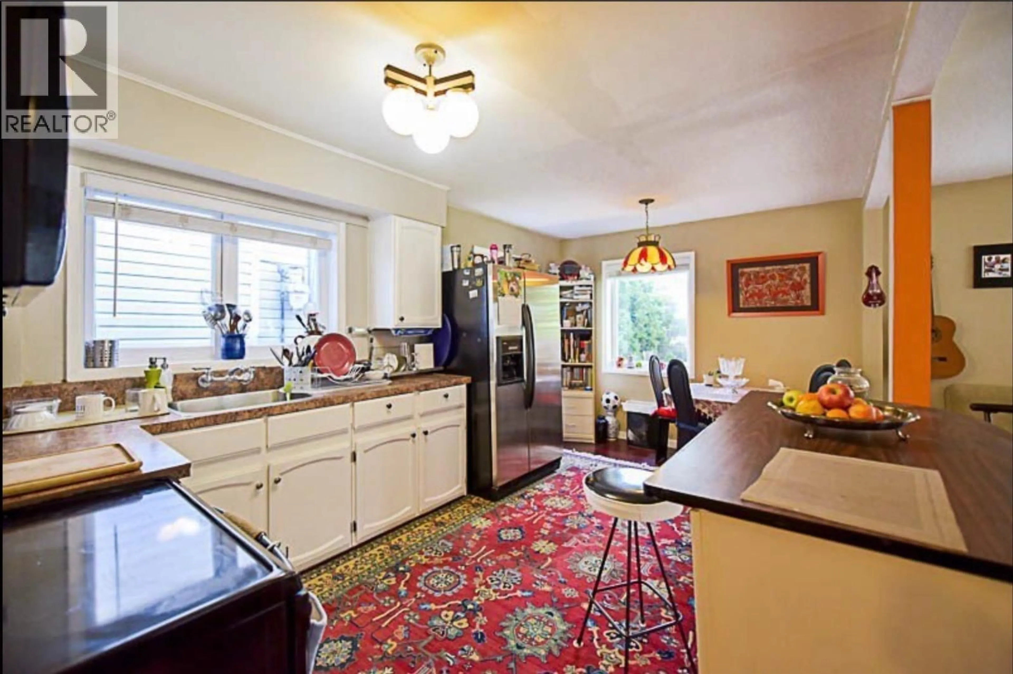 Standard kitchen, unknown for 5715 CULLODEN STREET, Vancouver British Columbia V5W3S1