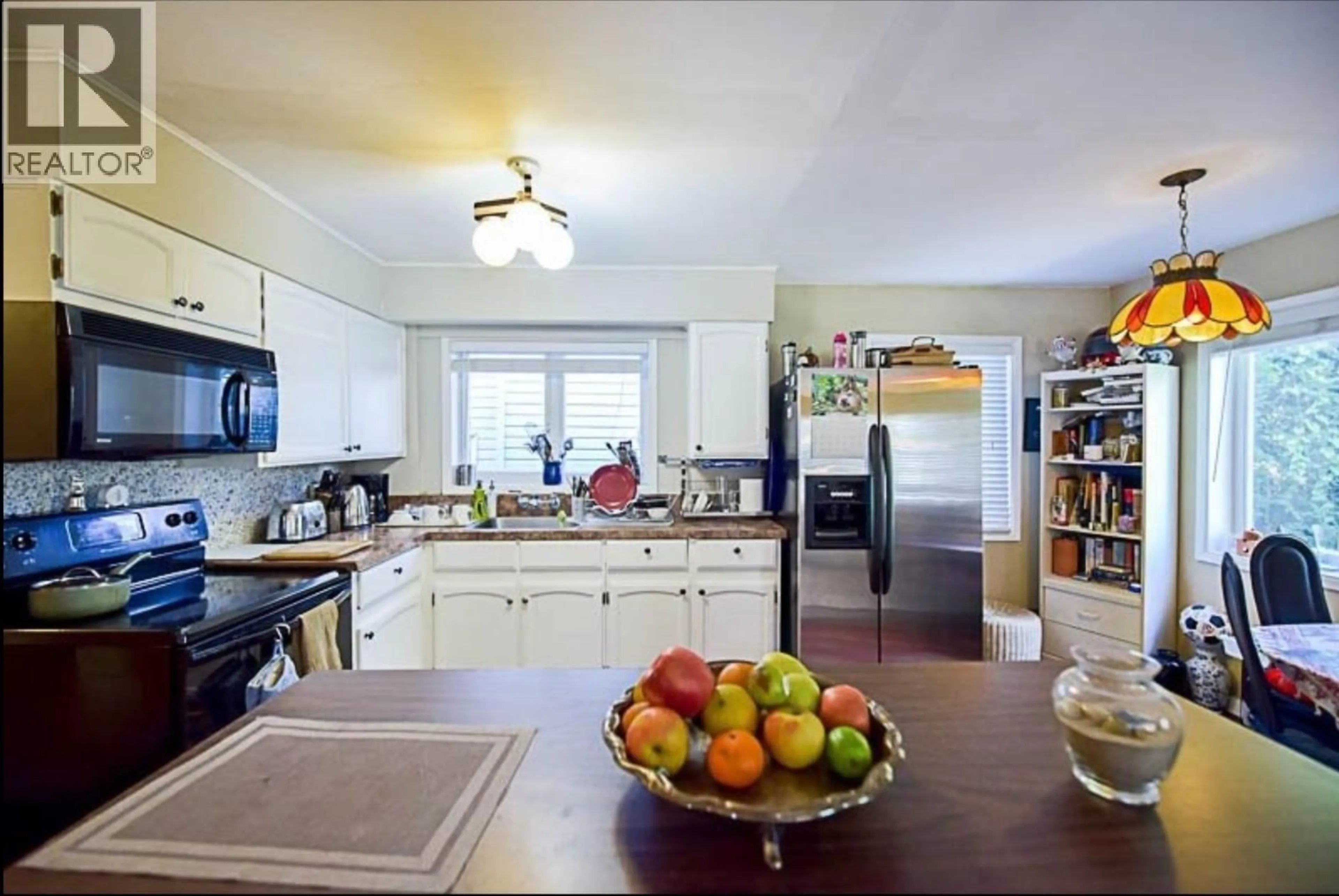 Open concept kitchen, unknown for 5715 CULLODEN STREET, Vancouver British Columbia V5W3S1