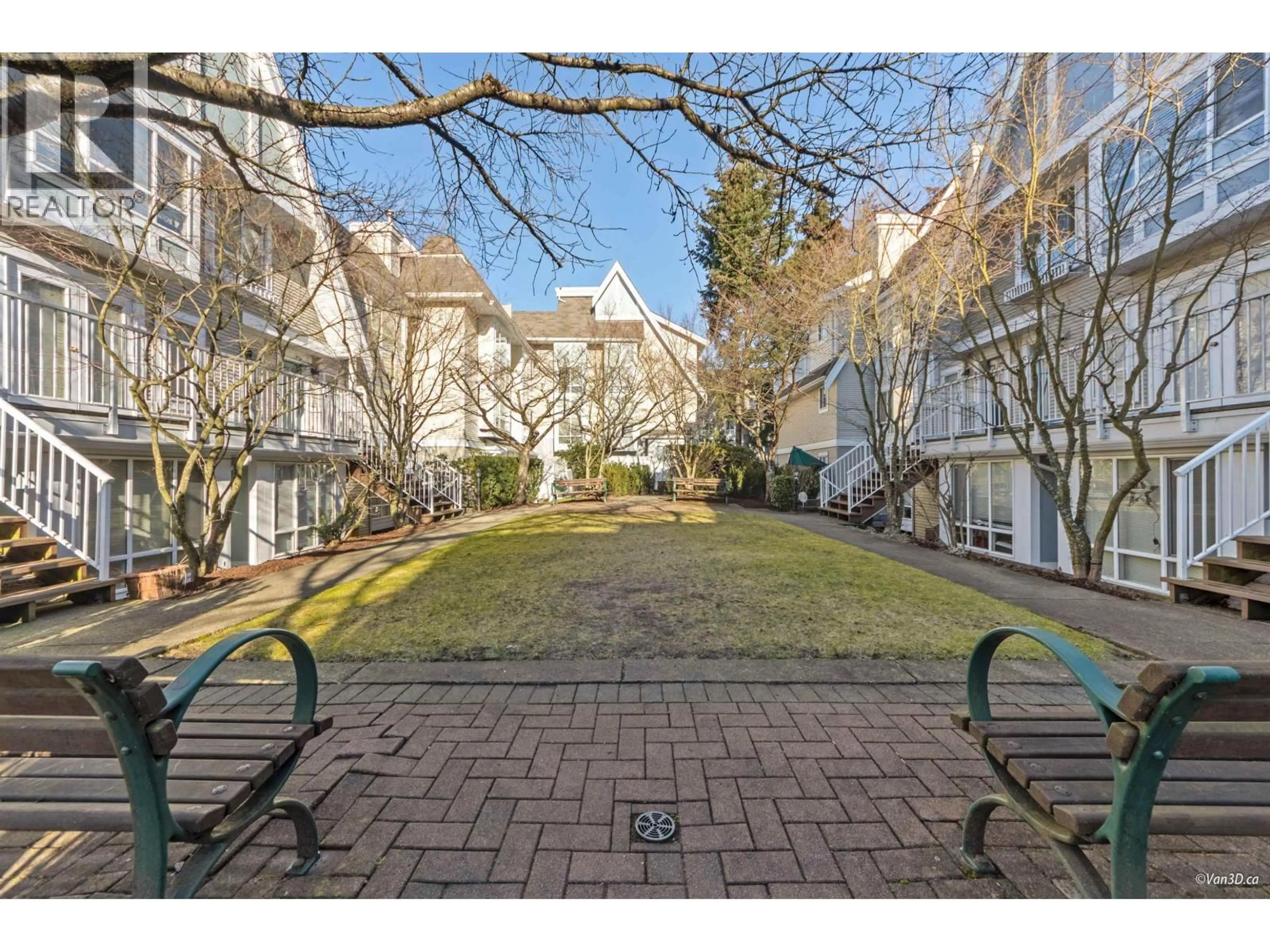 Patio, street for 127 - 6588 SOUTHOAKS CRESCENT, Burnaby British Columbia V5E4K1