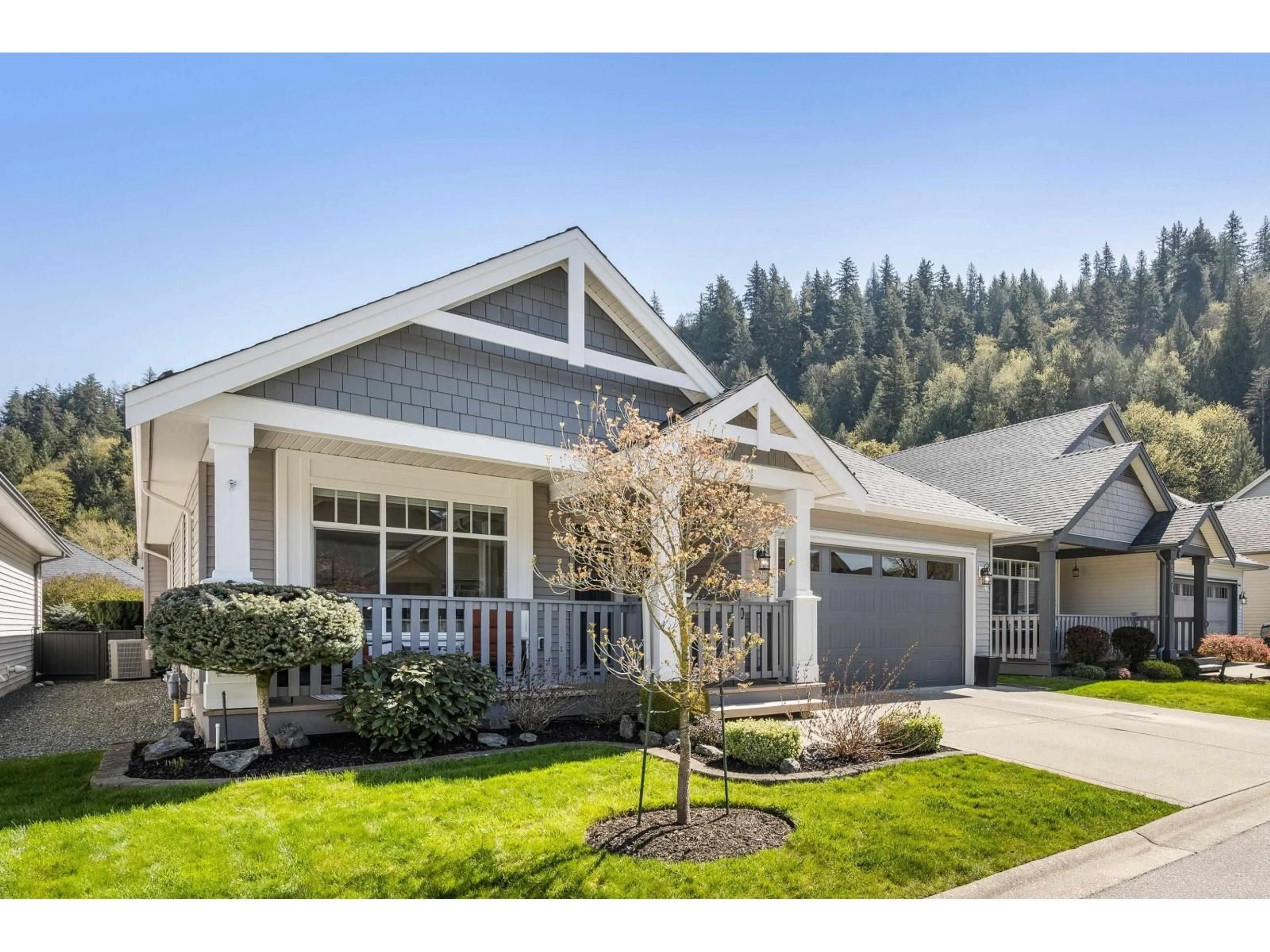 Home with vinyl exterior material, mountain view for 5560 CAMDEN DRIVE, Chilliwack British Columbia V2R0P7