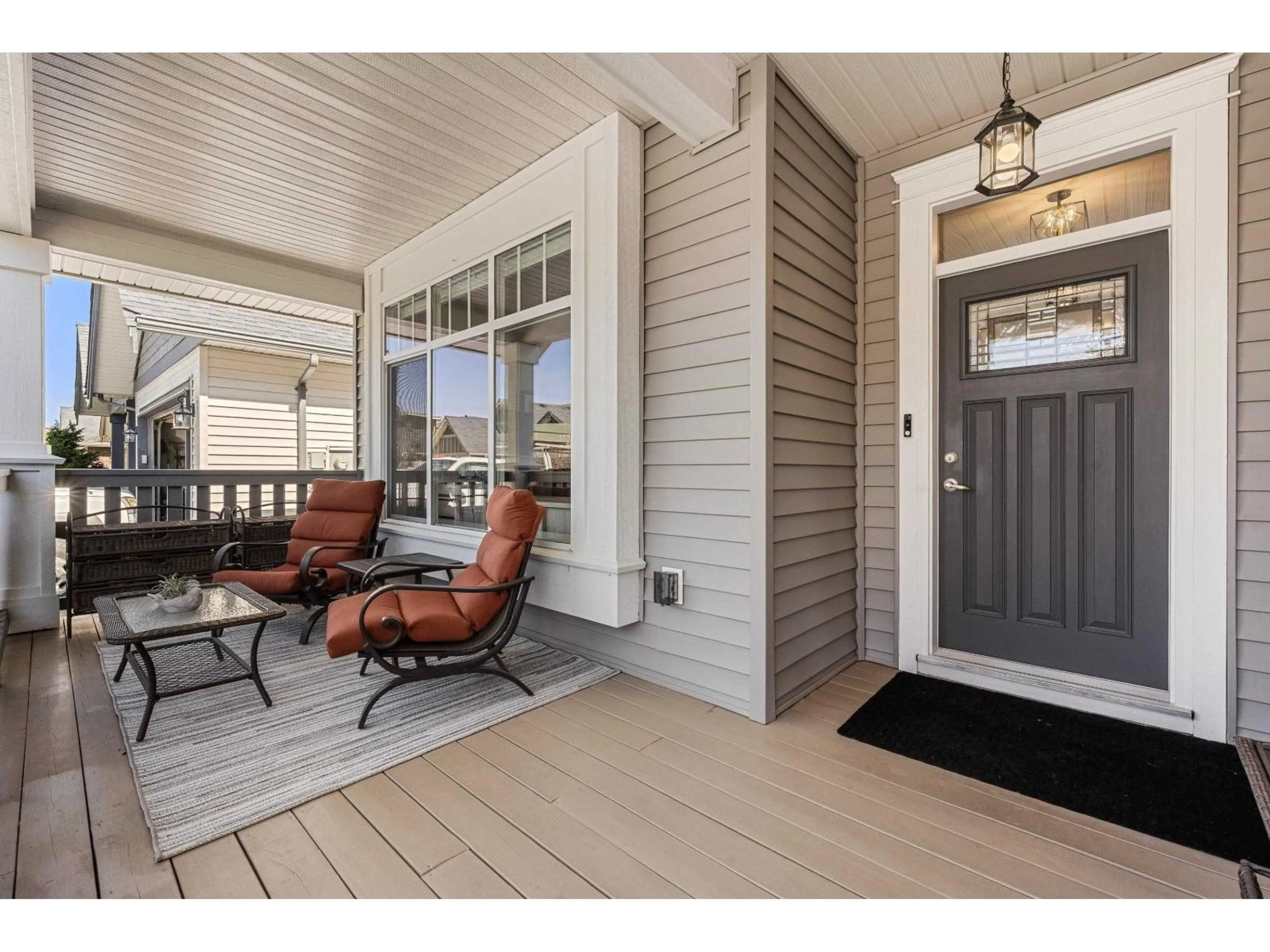 Indoor entryway for 5560 CAMDEN DRIVE, Chilliwack British Columbia V2R0P7