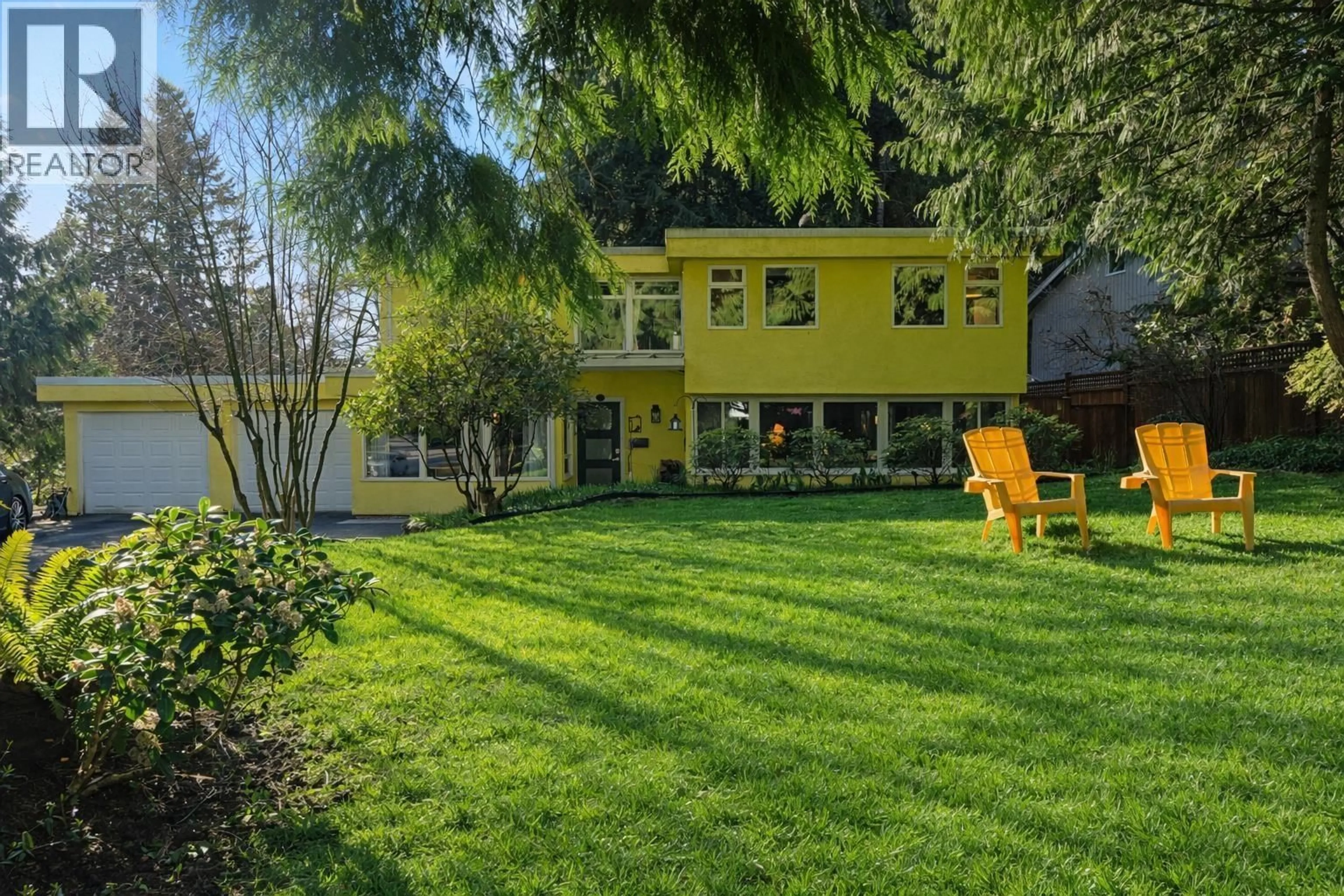 Patio, street for 540 EVERGREEN PLACE, North Vancouver British Columbia V7N2Z2