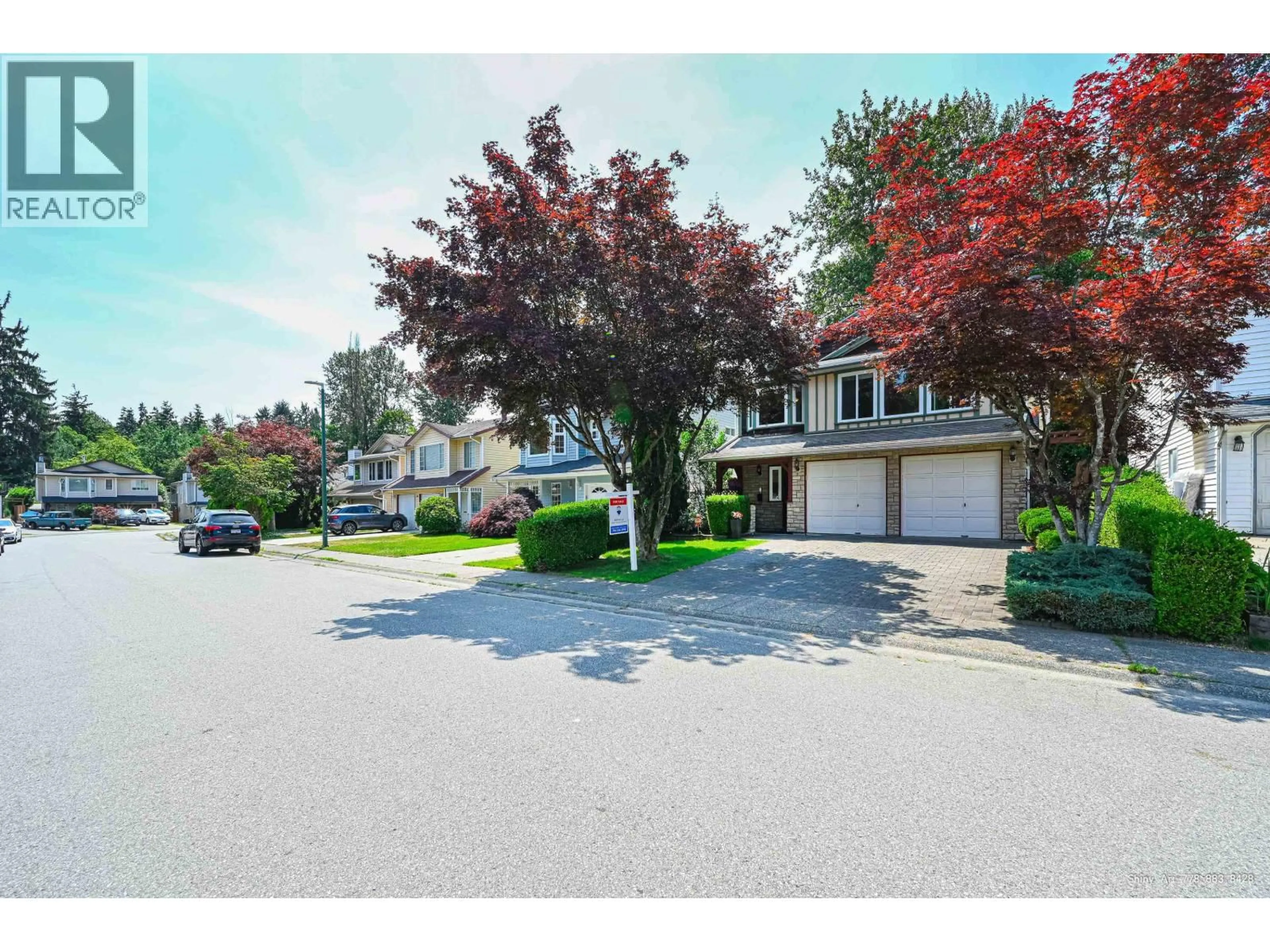 A pic from outside/outdoor area/front of a property/back of a property/a pic from drone, street for 2845 MCCOOMB DRIVE, Coquitlam British Columbia V3B6L2
