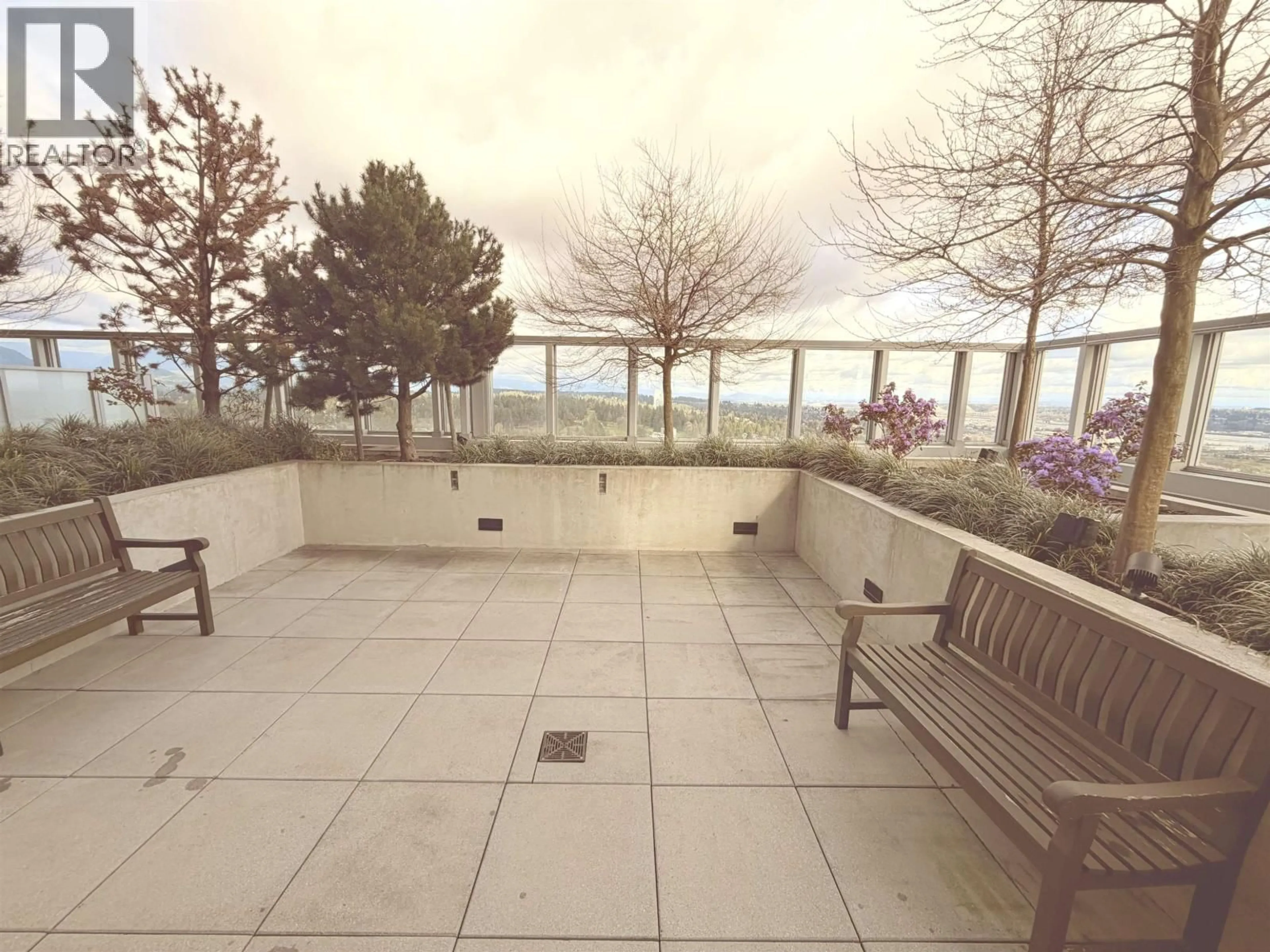 Patio, water/lake/river/ocean view for 4801 - 3809 EVERGREEN PLACE, Burnaby British Columbia V3J0M1