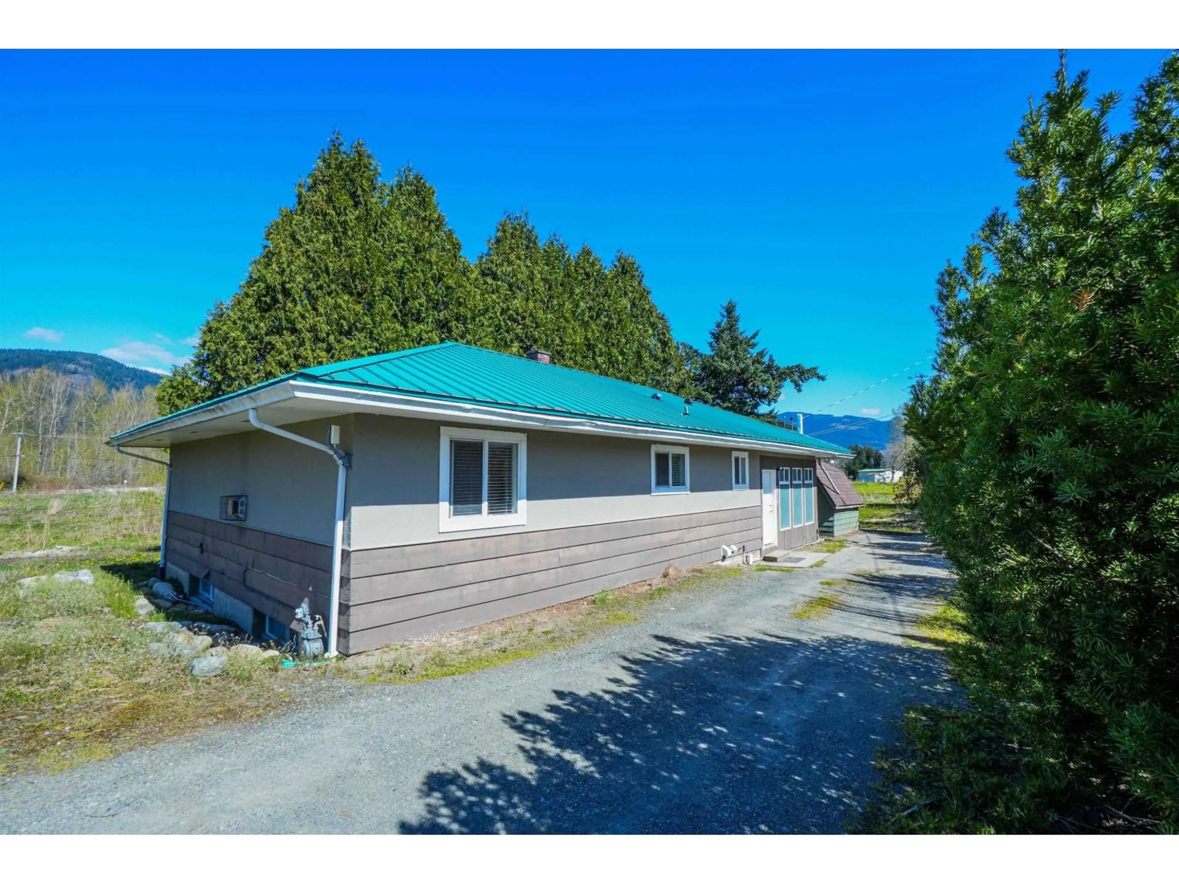 A pic from outside/outdoor area/front of a property/back of a property/a pic from drone, unknown for 10715 TOWER ROAD, Chilliwack British Columbia V2P8B9