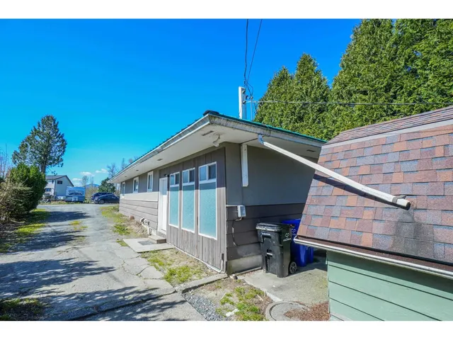 10715 TOWER ROAD, Chilliwack 5