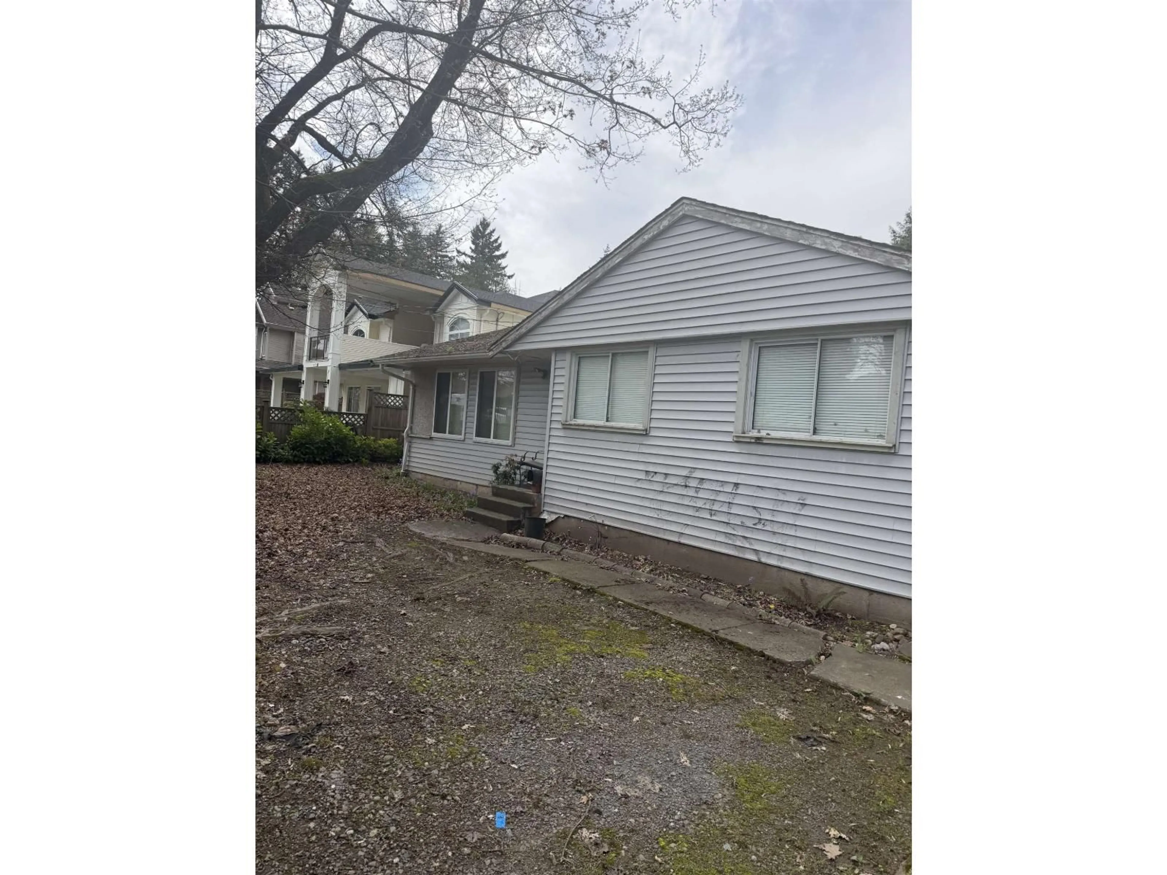 Unknown for 10269 132 STREET, Surrey British Columbia V3T3T8