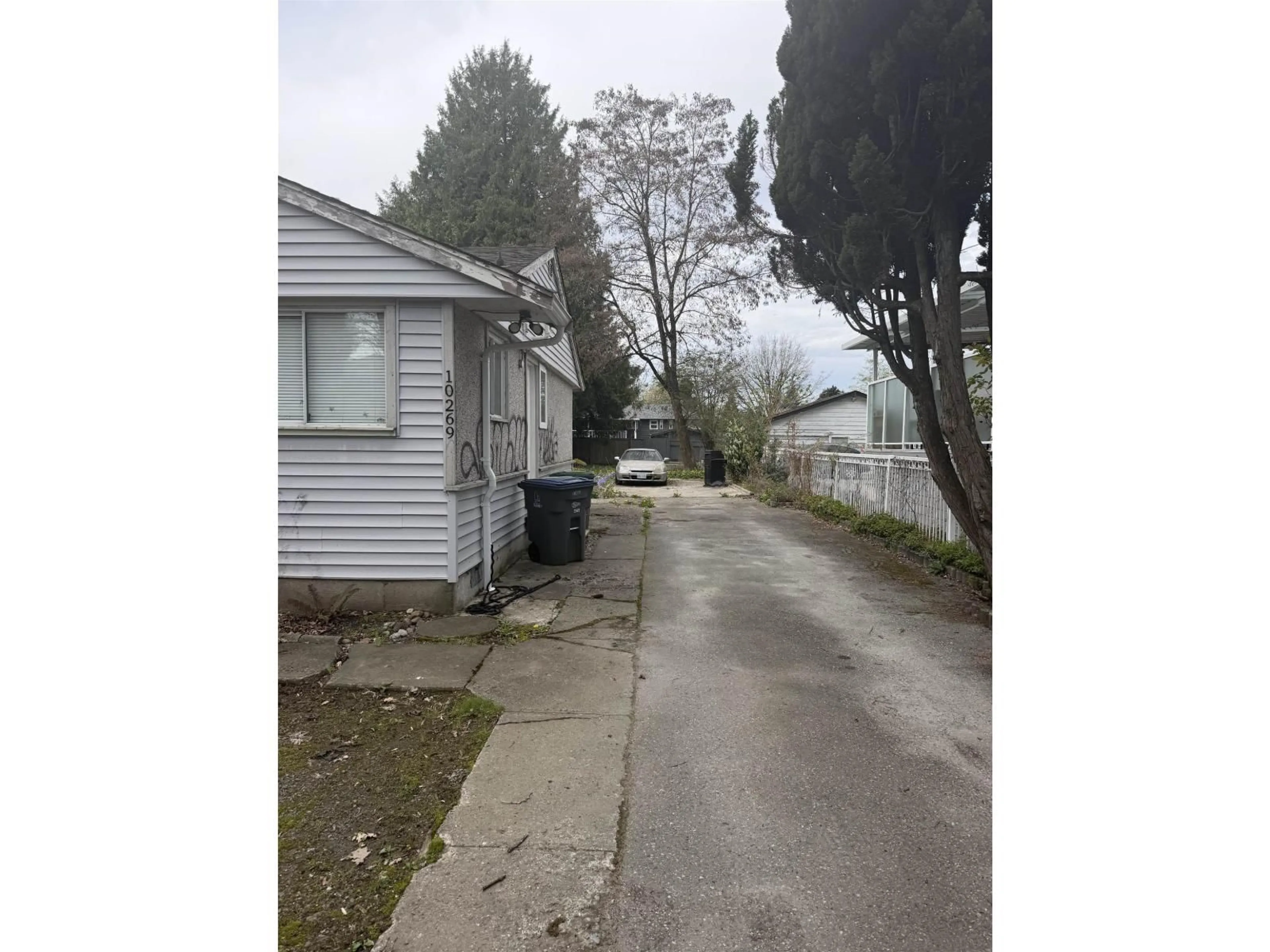 Unknown for 10269 132 STREET, Surrey British Columbia V3T3T8