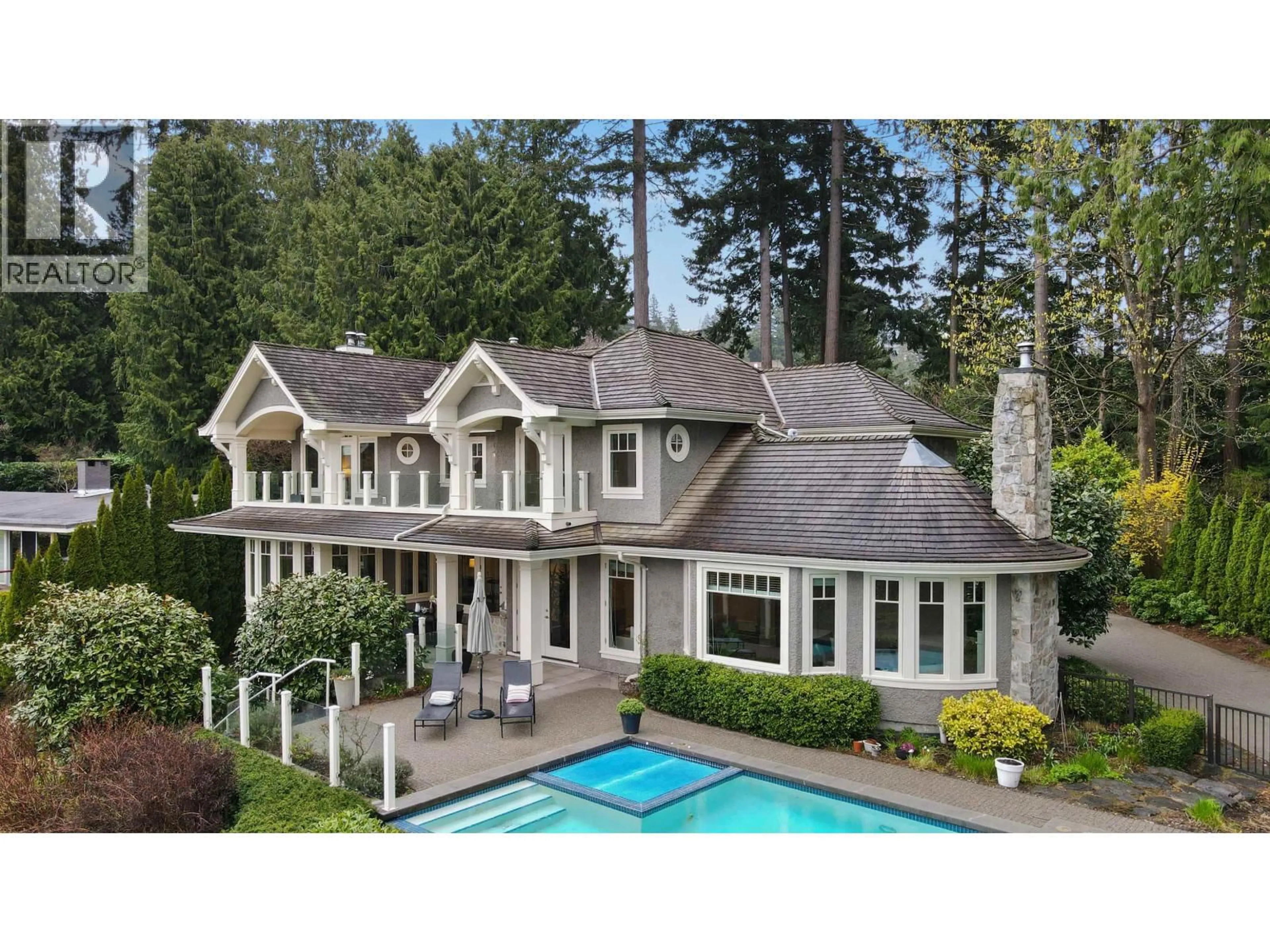Home with vinyl exterior material, unknown for 6105 GLENEAGLES DRIVE, West Vancouver British Columbia V7W1W1