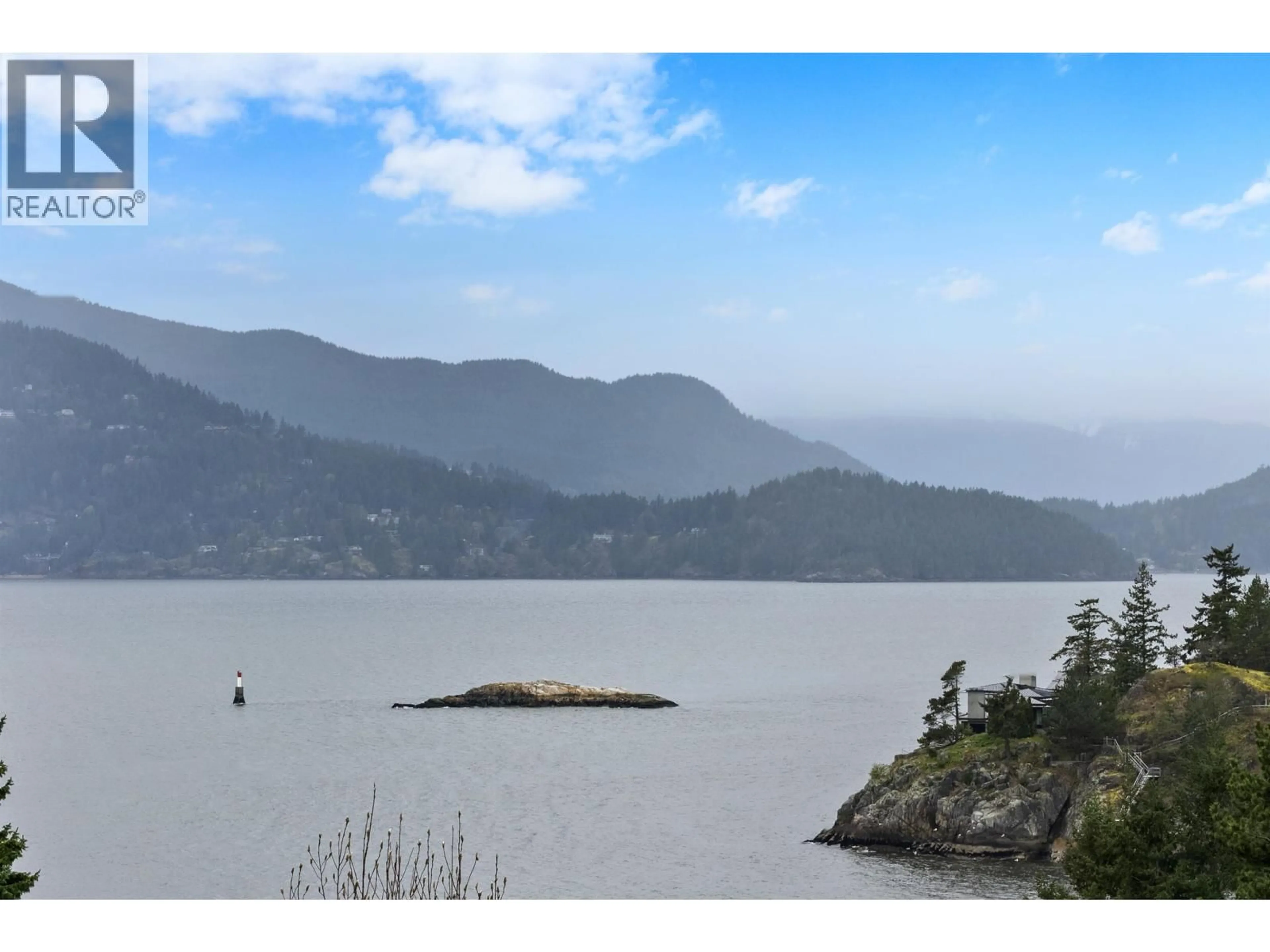 Blurry image for 6105 GLENEAGLES DRIVE, West Vancouver British Columbia V7W1W1