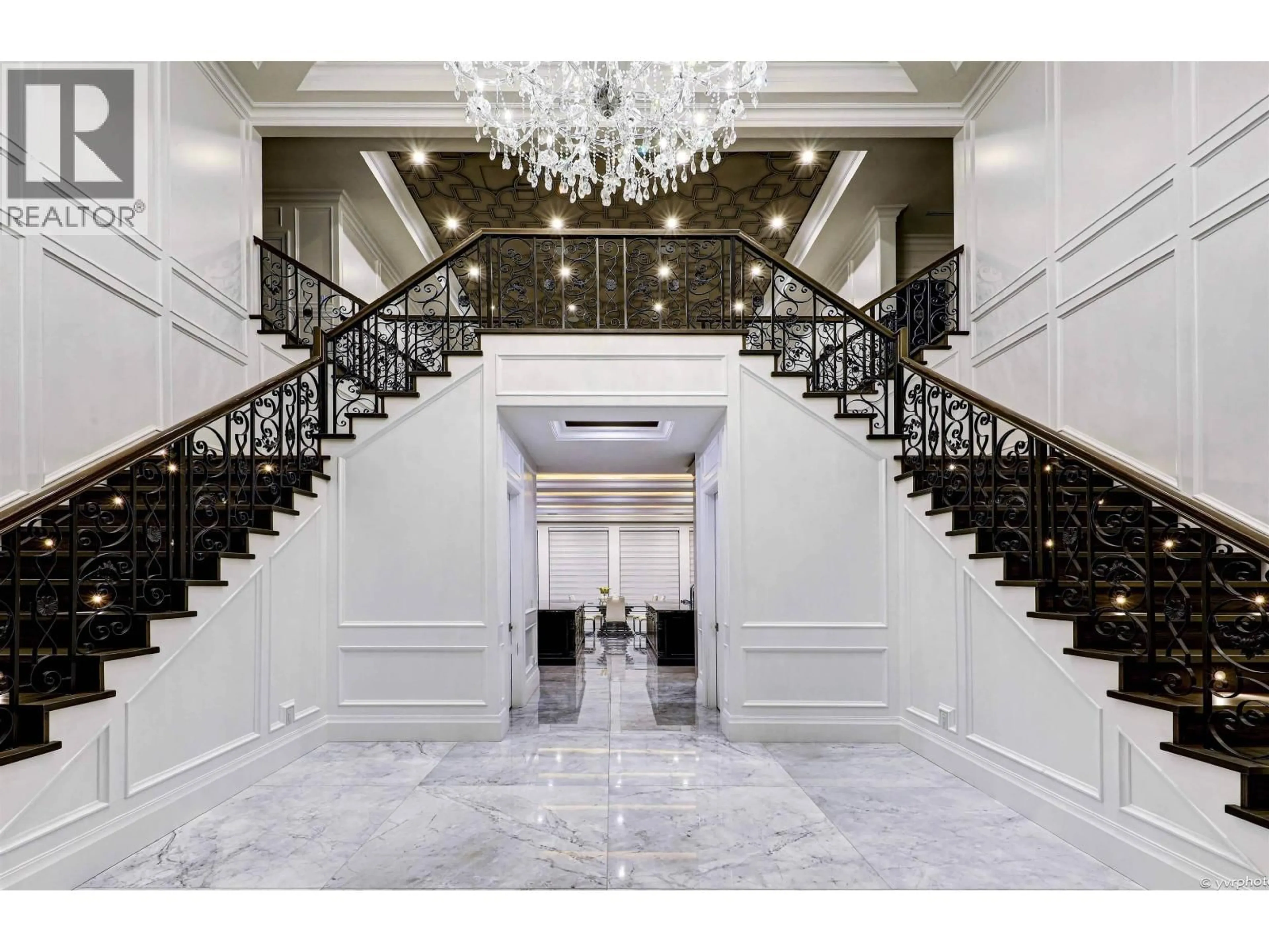 Indoor foyer for 6079 MONTEITH ROAD, Richmond British Columbia V7E2G6