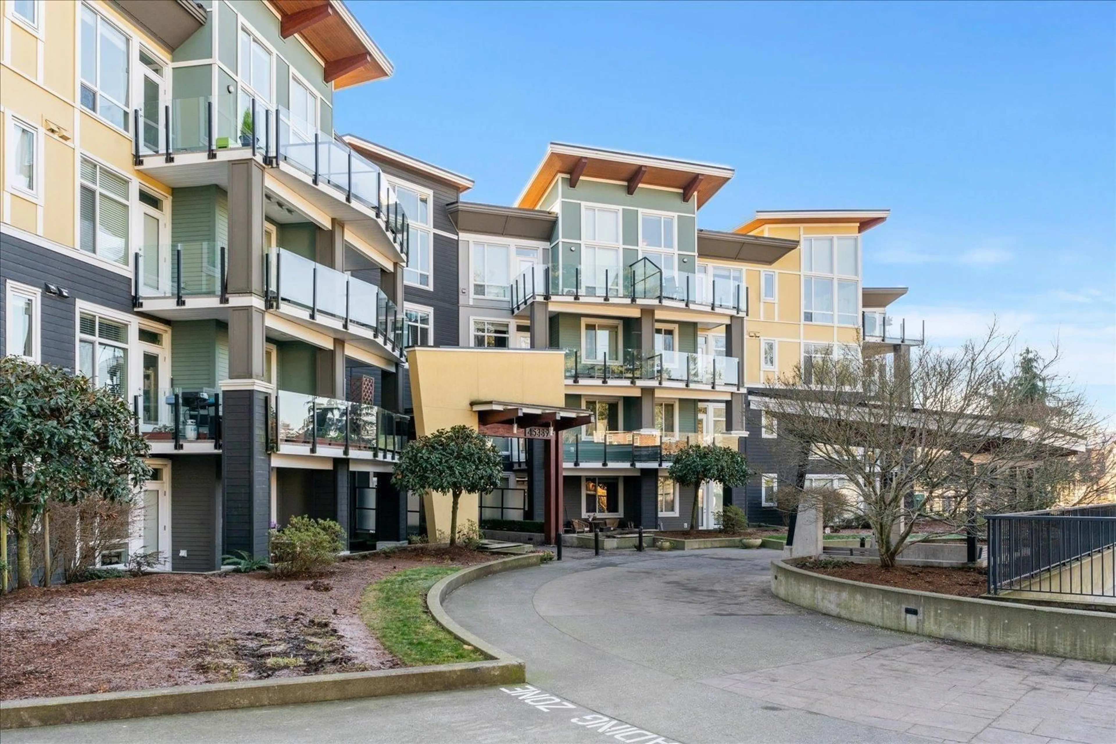 Patio, street for 415 - 45389 CHEHALIS DRIVE, Chilliwack British Columbia V2R0T9