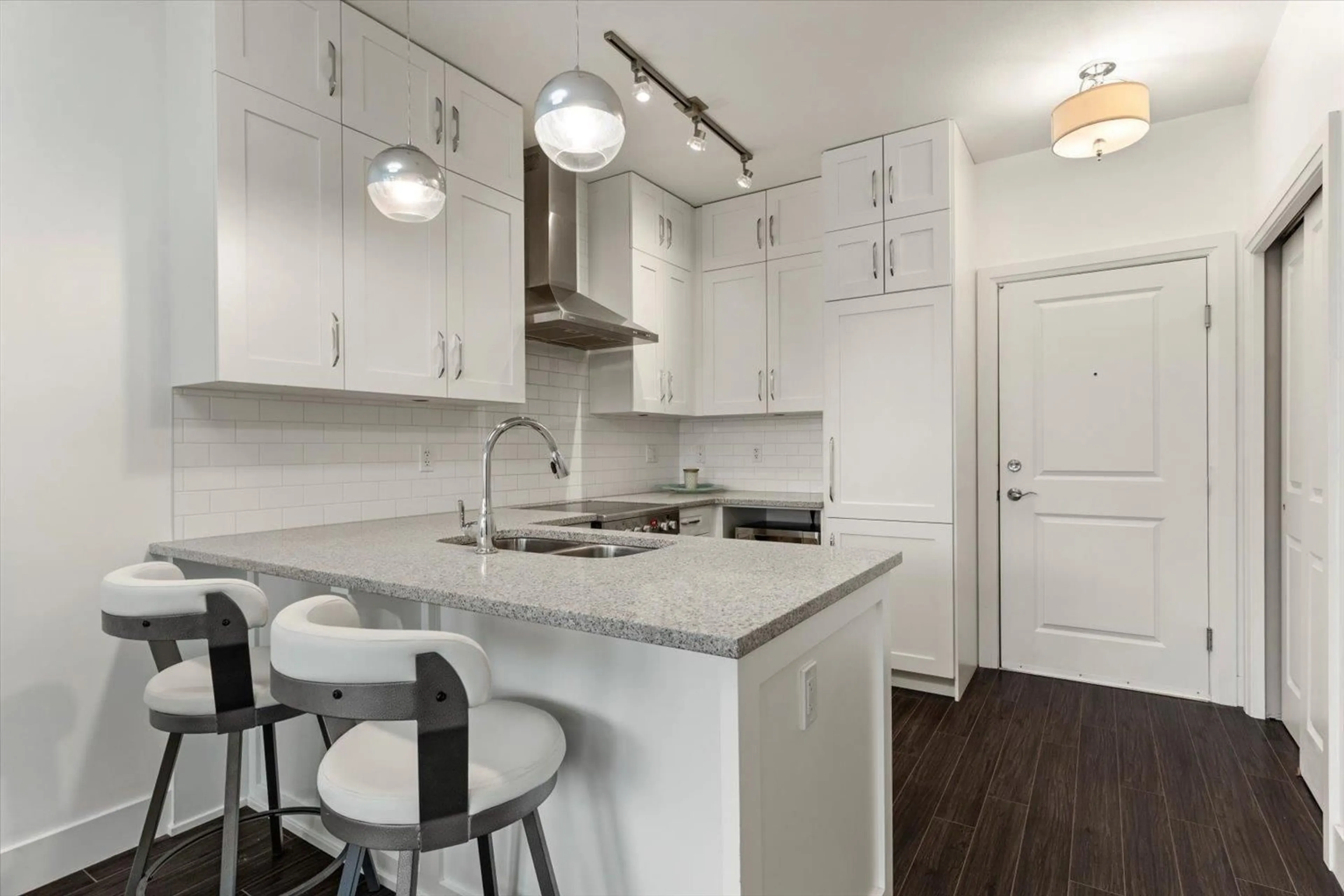 Standard kitchen, unknown for 415 - 45389 CHEHALIS DRIVE, Chilliwack British Columbia V2R0T9