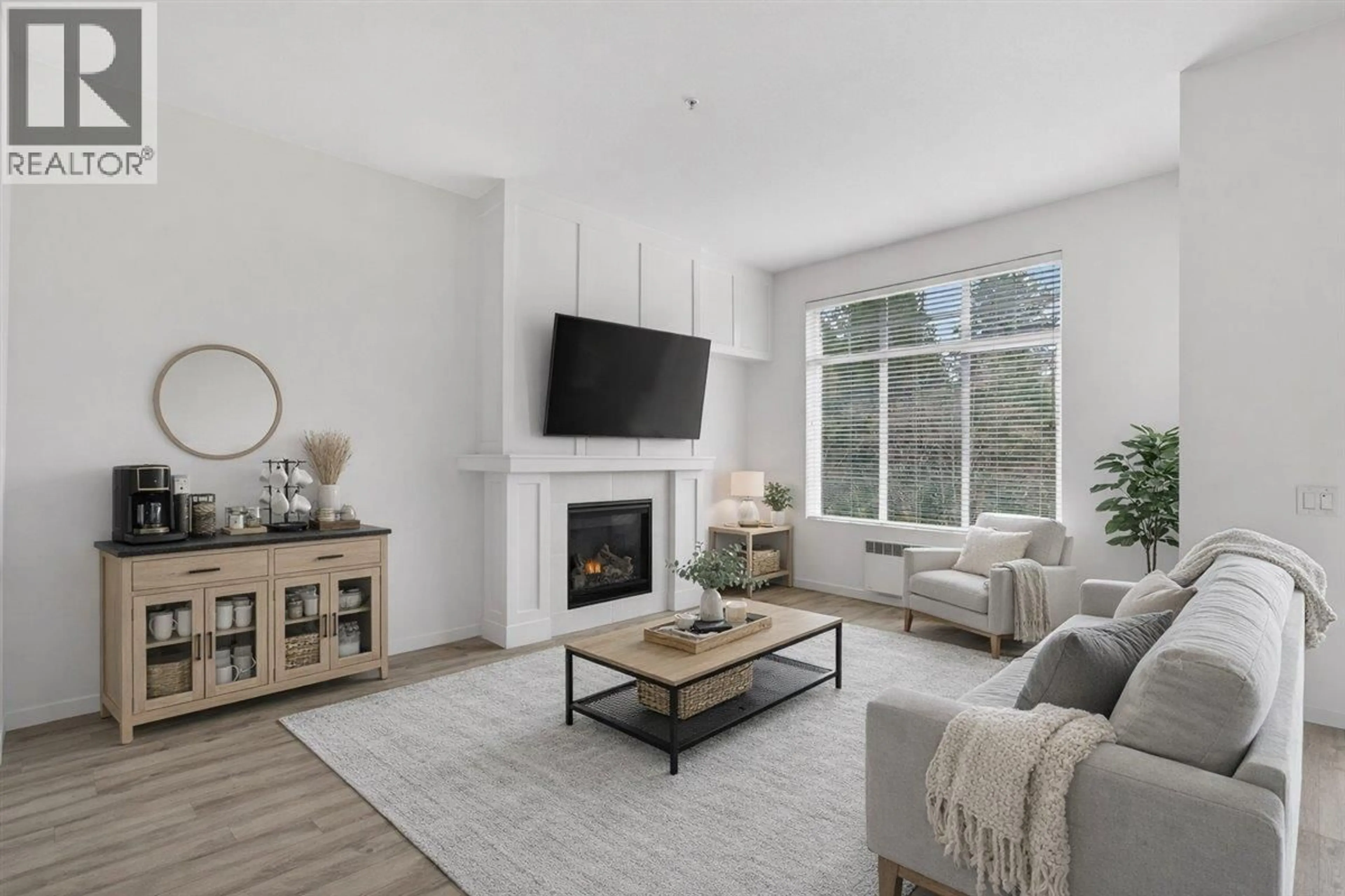 Living room with furniture, unknown for 18 - 11272 240 STREET, Maple Ridge British Columbia V2W0J8