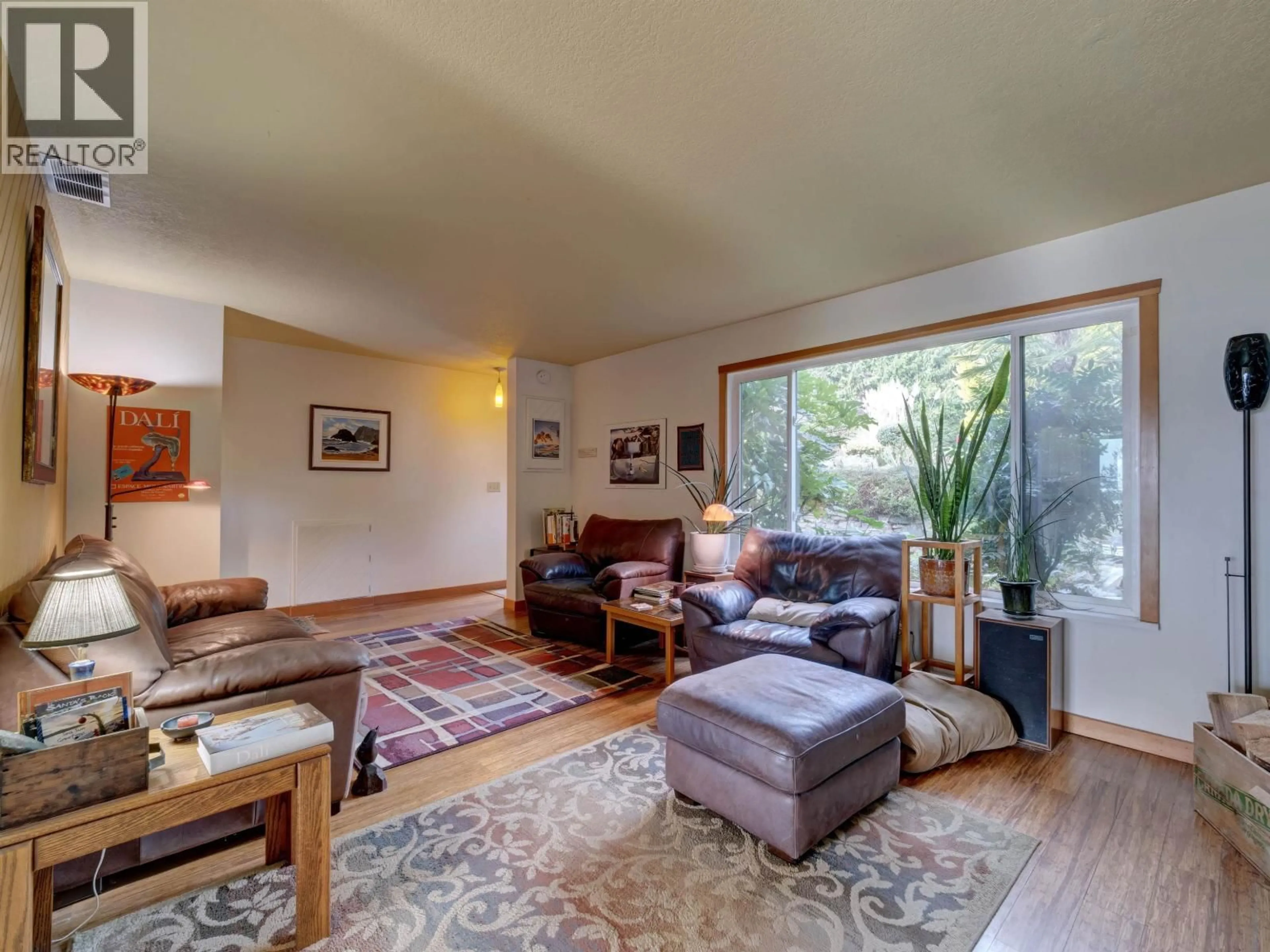 Living room with furniture, unknown for 6183 BLIGH ROAD, Sechelt British Columbia V7Z0M1