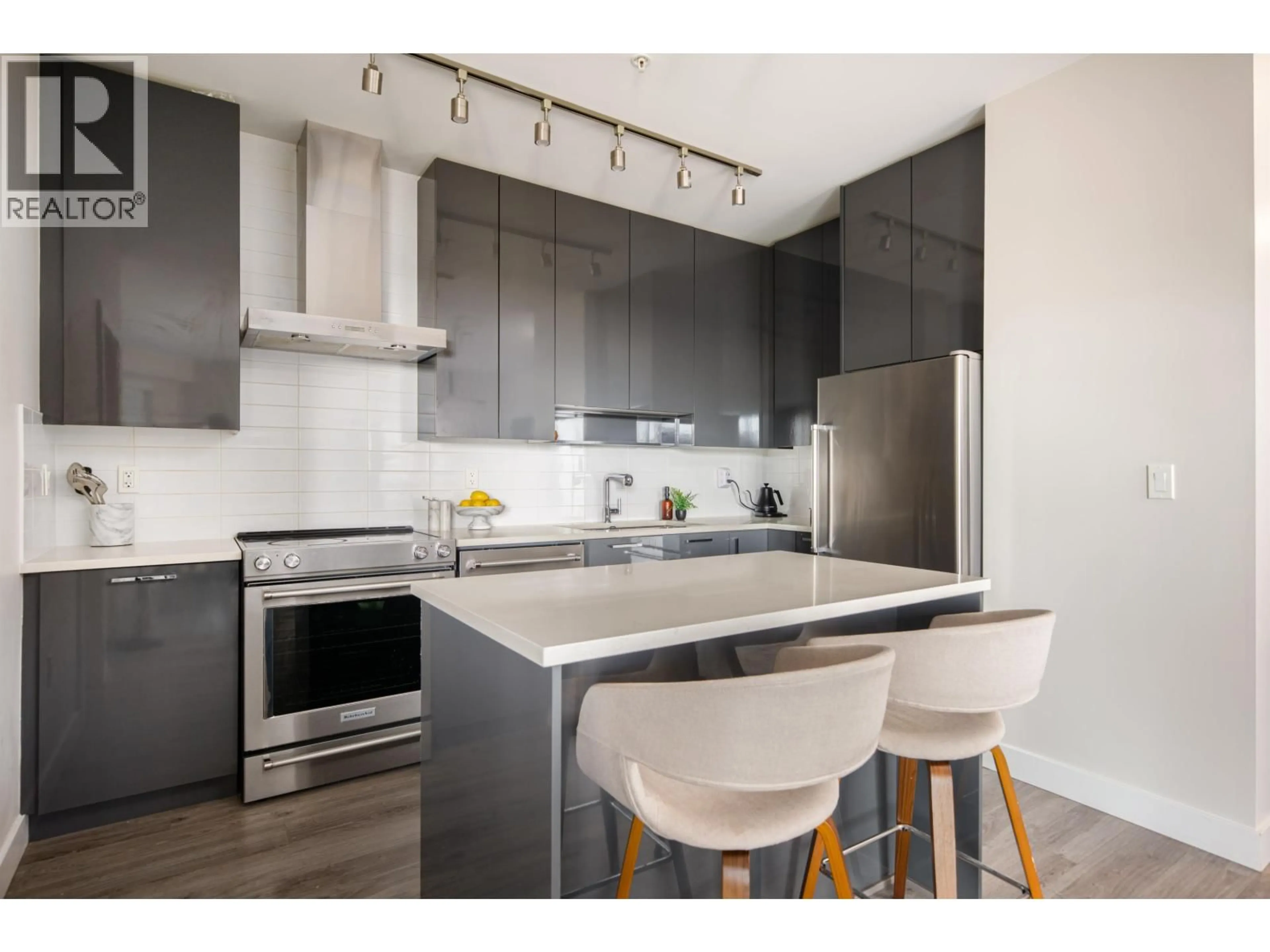 Open concept kitchen, unknown for 303 - 1768 GILMORE AVENUE, Burnaby British Columbia V5C0L4