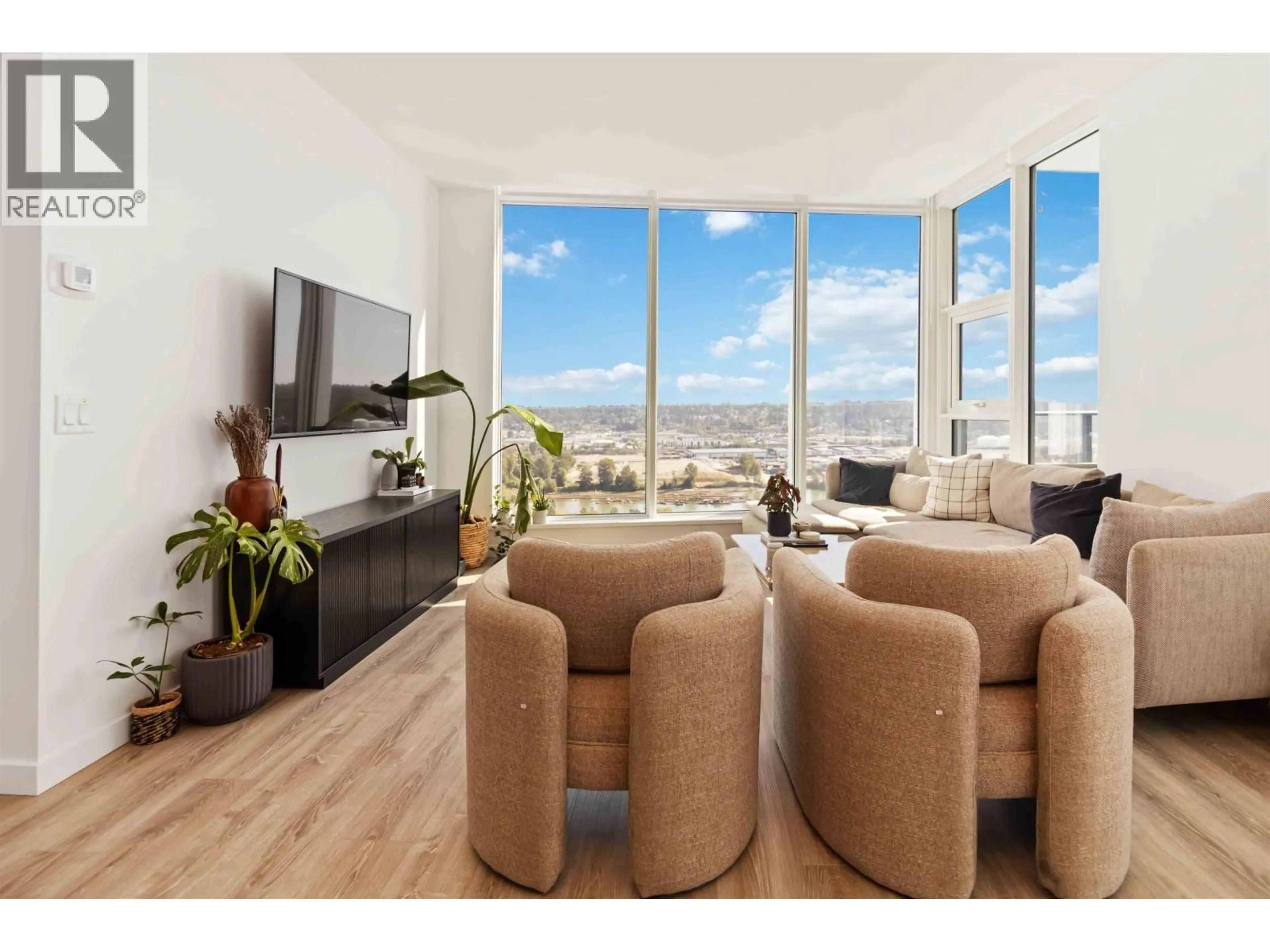 Living room with furniture, unknown for 2508 - 680 QUAYSIDE DRIVE, New Westminster British Columbia V3M0P2