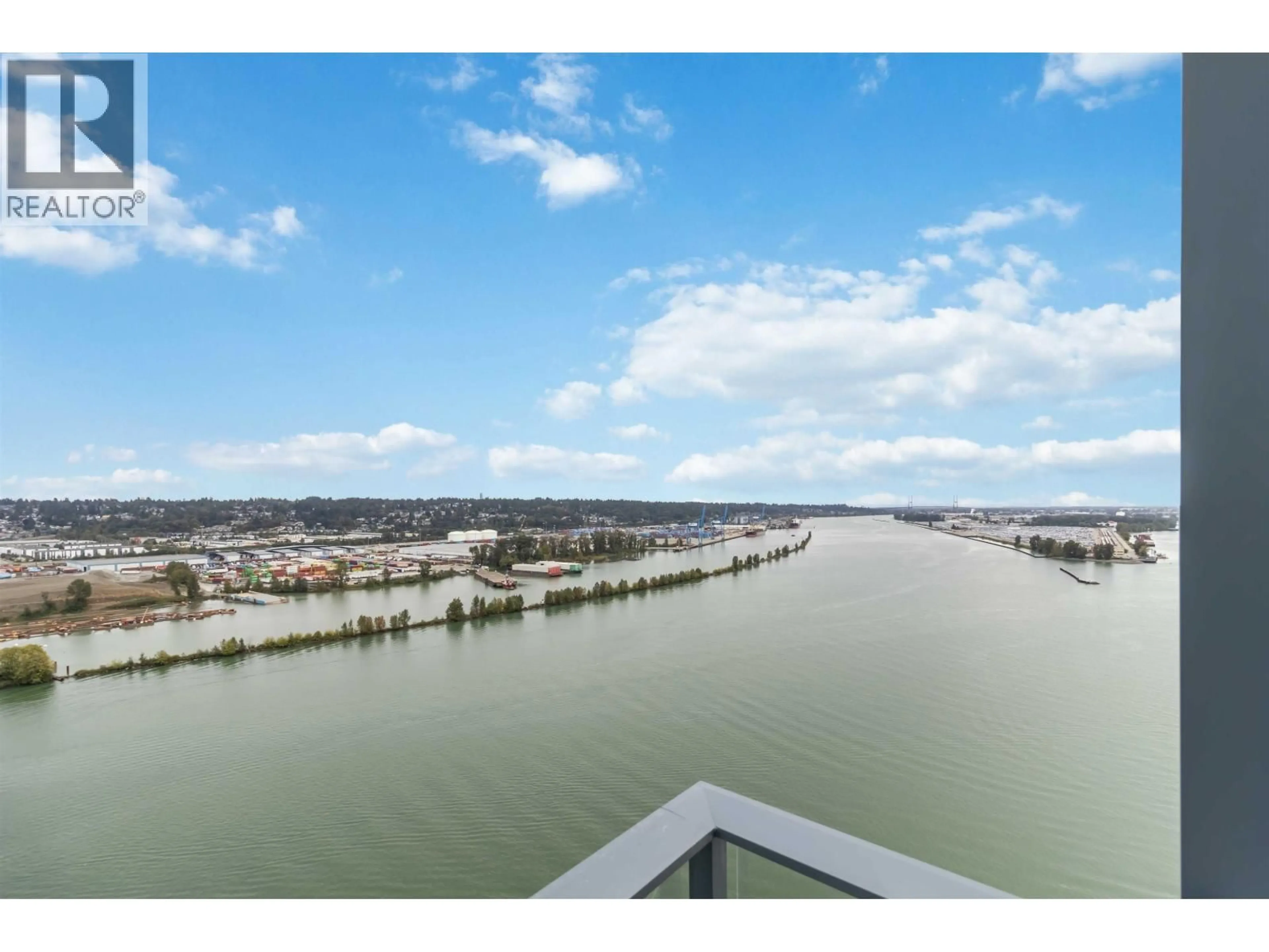 A pic from outside/outdoor area/front of a property/back of a property/a pic from drone, water/lake/river/ocean view for 2508 - 680 QUAYSIDE DRIVE, New Westminster British Columbia V3M0P2