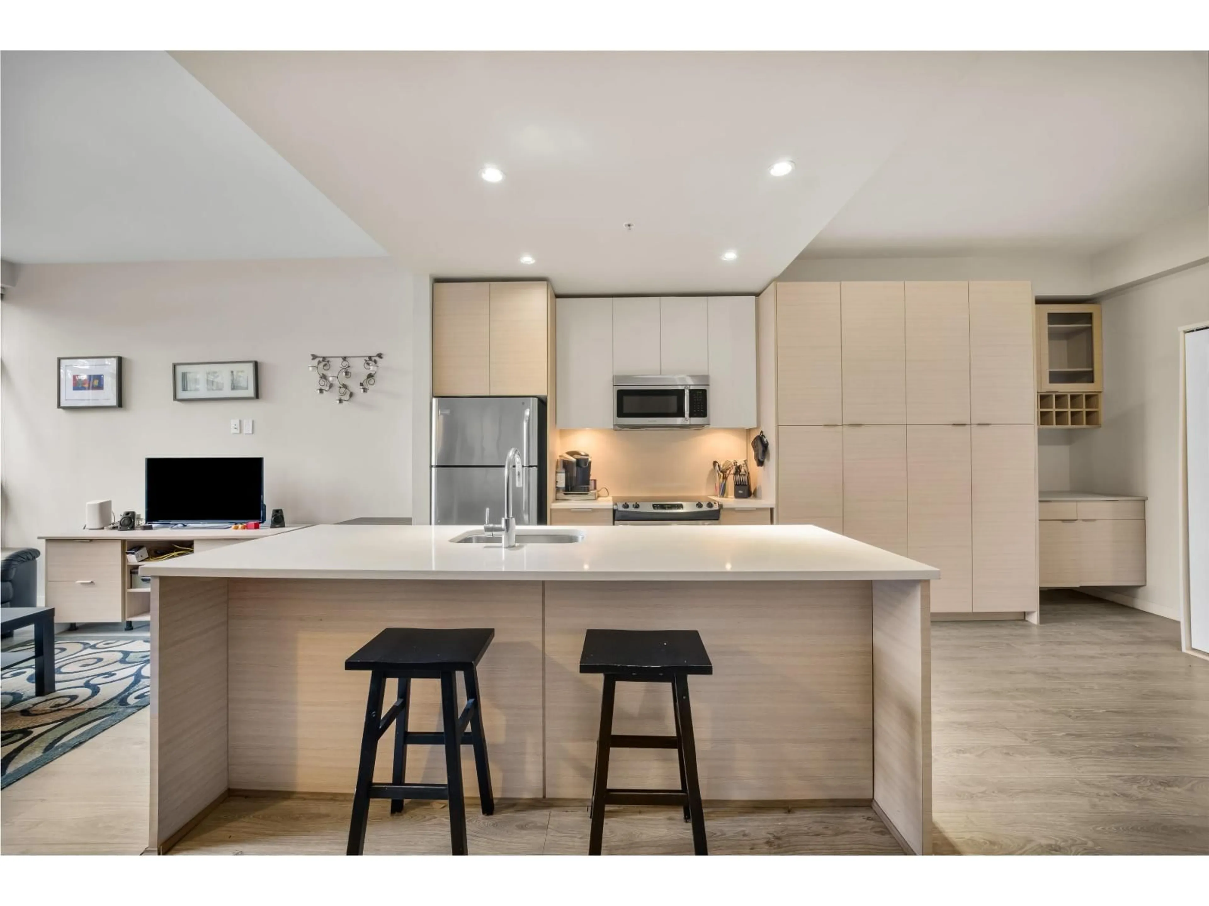 Open concept kitchen, unknown for TH6 - 10378 133 STREET, Surrey British Columbia V3T0K6