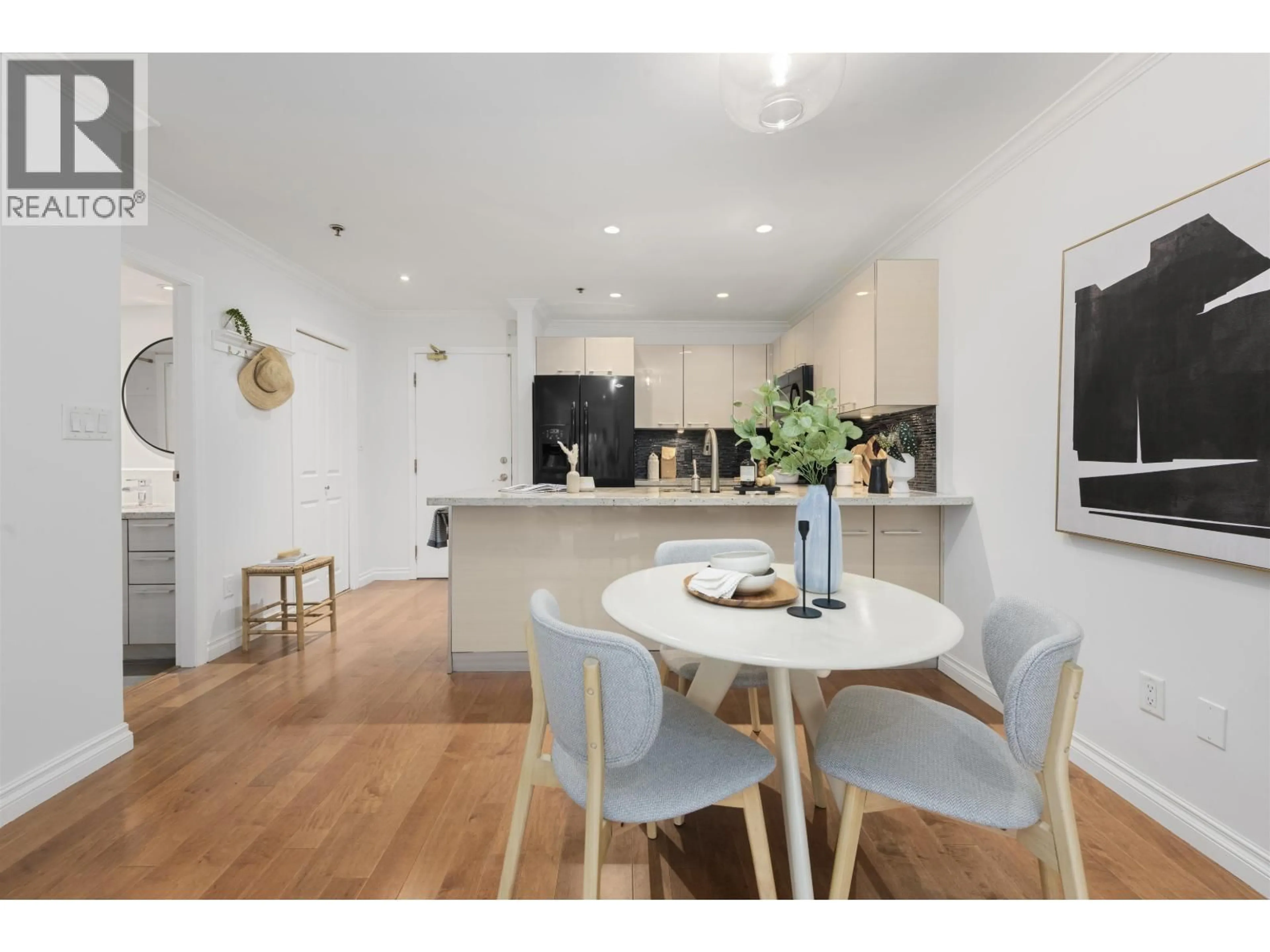 Open concept kitchen, unknown for 103 - 1925 2ND AVENUE, Vancouver British Columbia V6J1J2