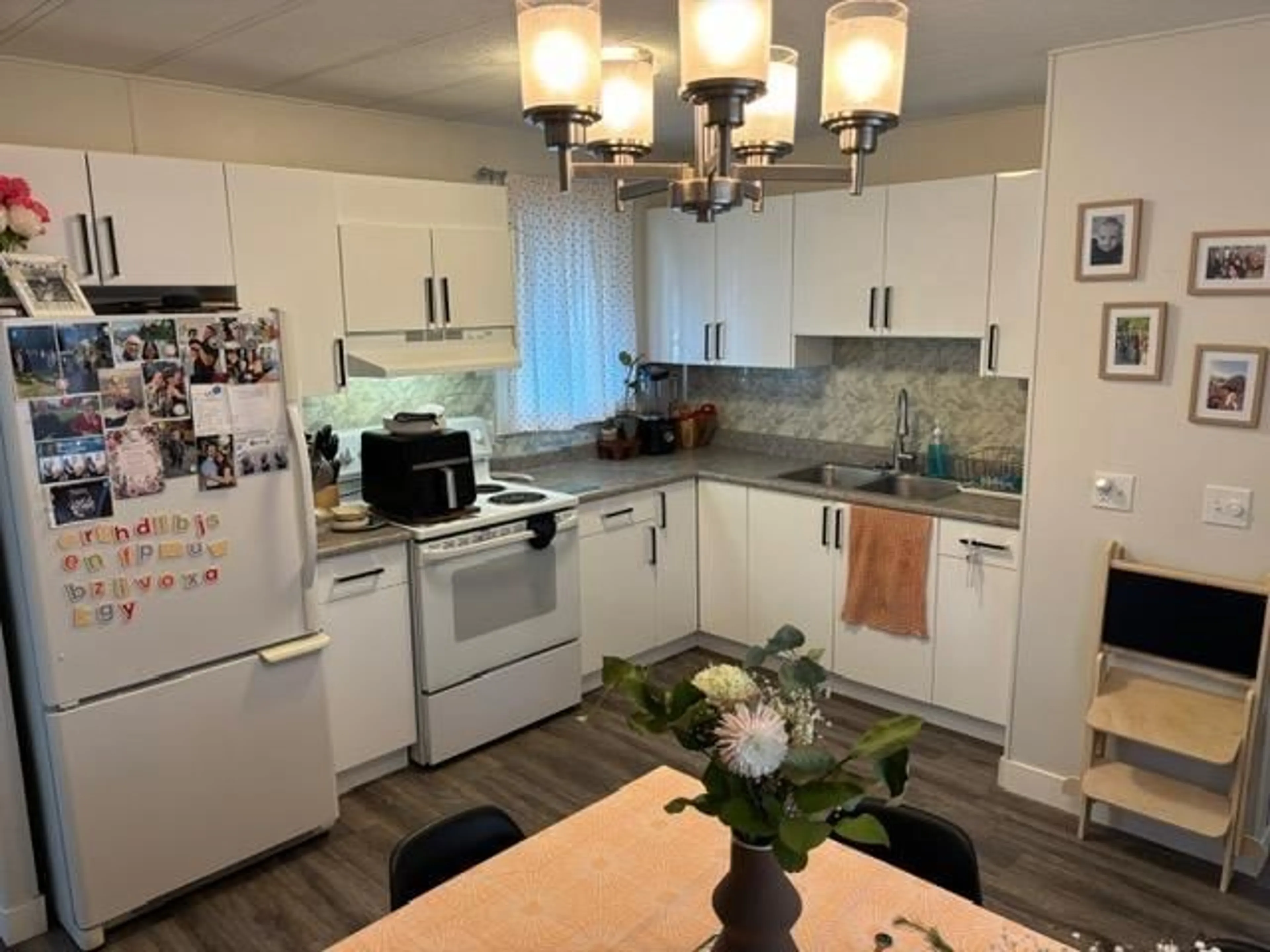 Unknown for 46 - 8266 KING GEORGE BOULEVARD, Surrey British Columbia V3W5C2