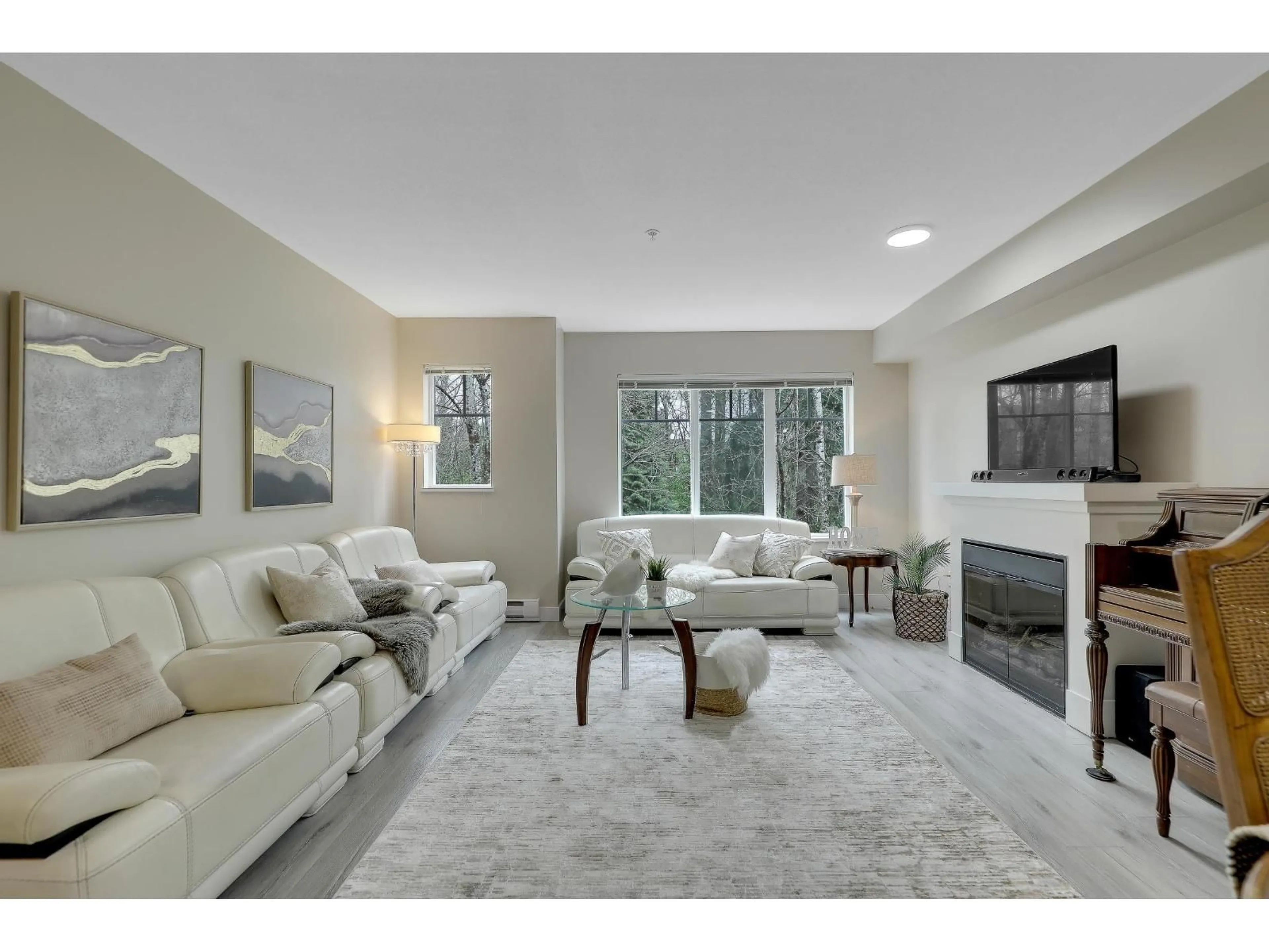 Living room with furniture, unknown for 34 - 20038 70 AVENUE, Langley British Columbia V2Y0B4