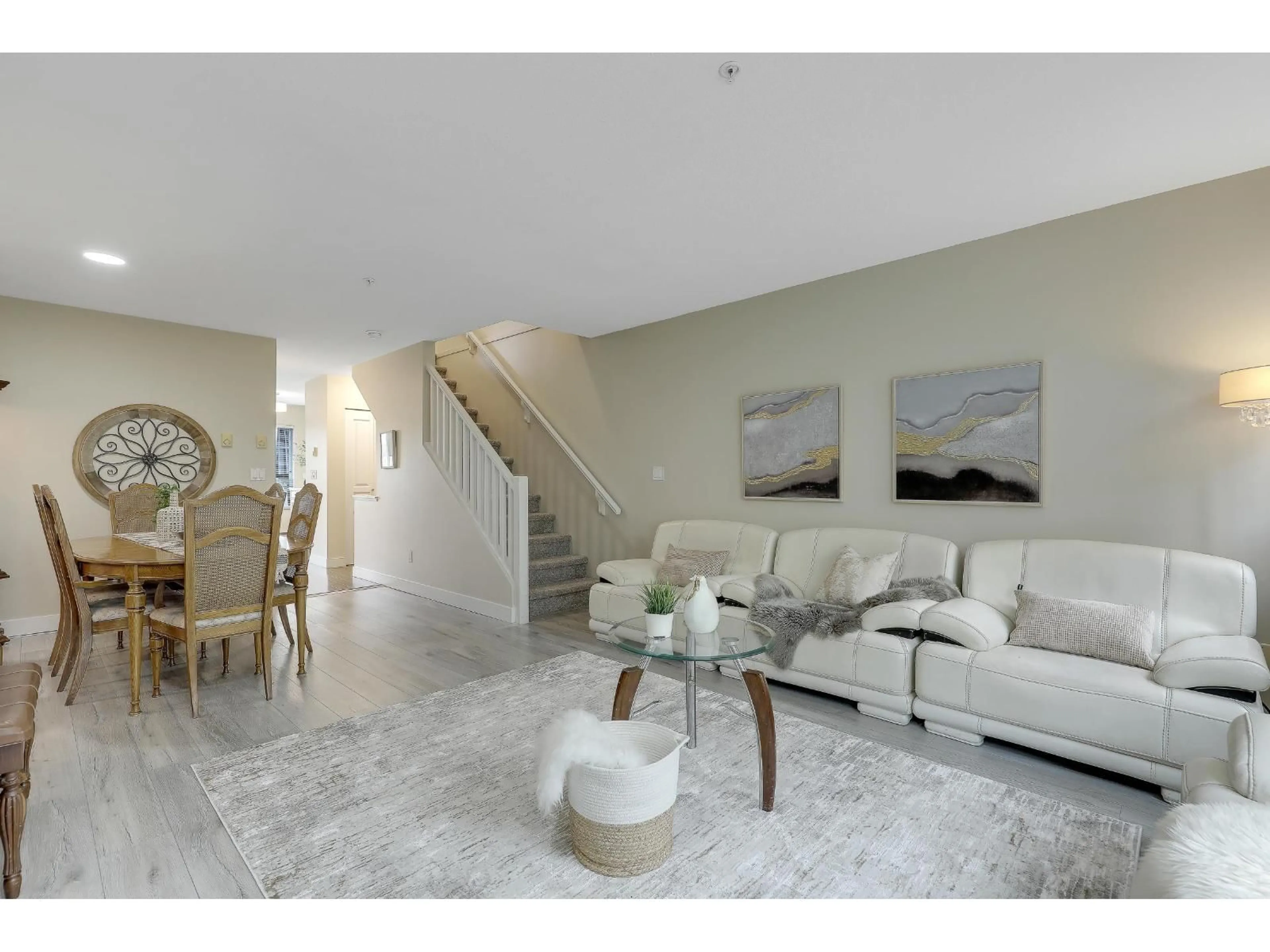 Living room with furniture, unknown for 34 - 20038 70 AVENUE, Langley British Columbia V2Y0B4