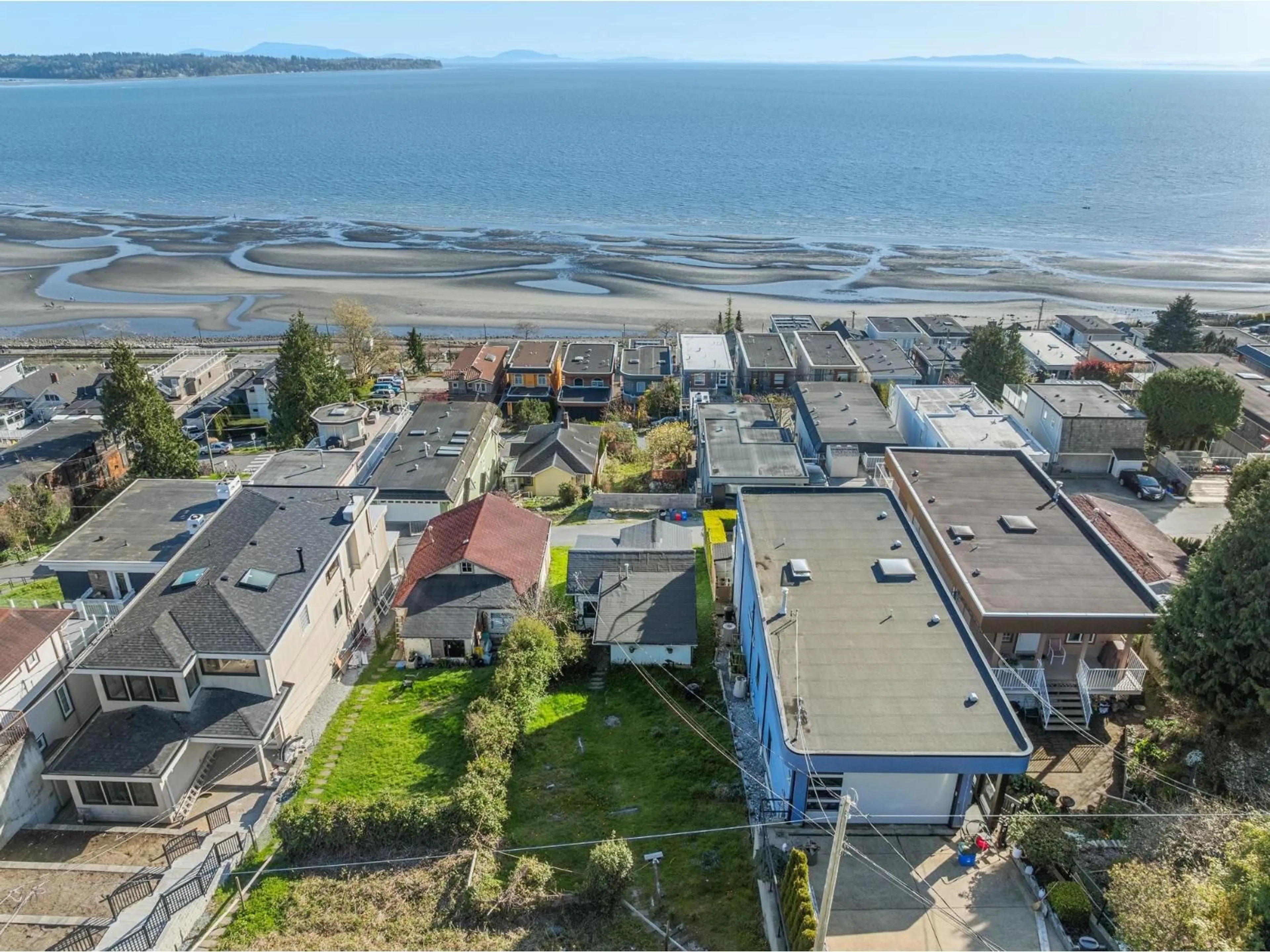 A pic from outside/outdoor area/front of a property/back of a property/a pic from drone, water/lake/river/ocean view for 15412 COLUMBIA AVENUE, White Rock British Columbia V4B1J9