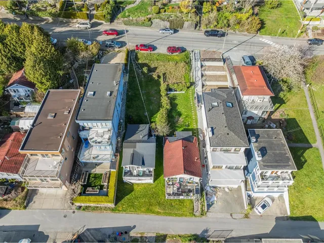 15412 COLUMBIA AVENUE, White Rock 5
