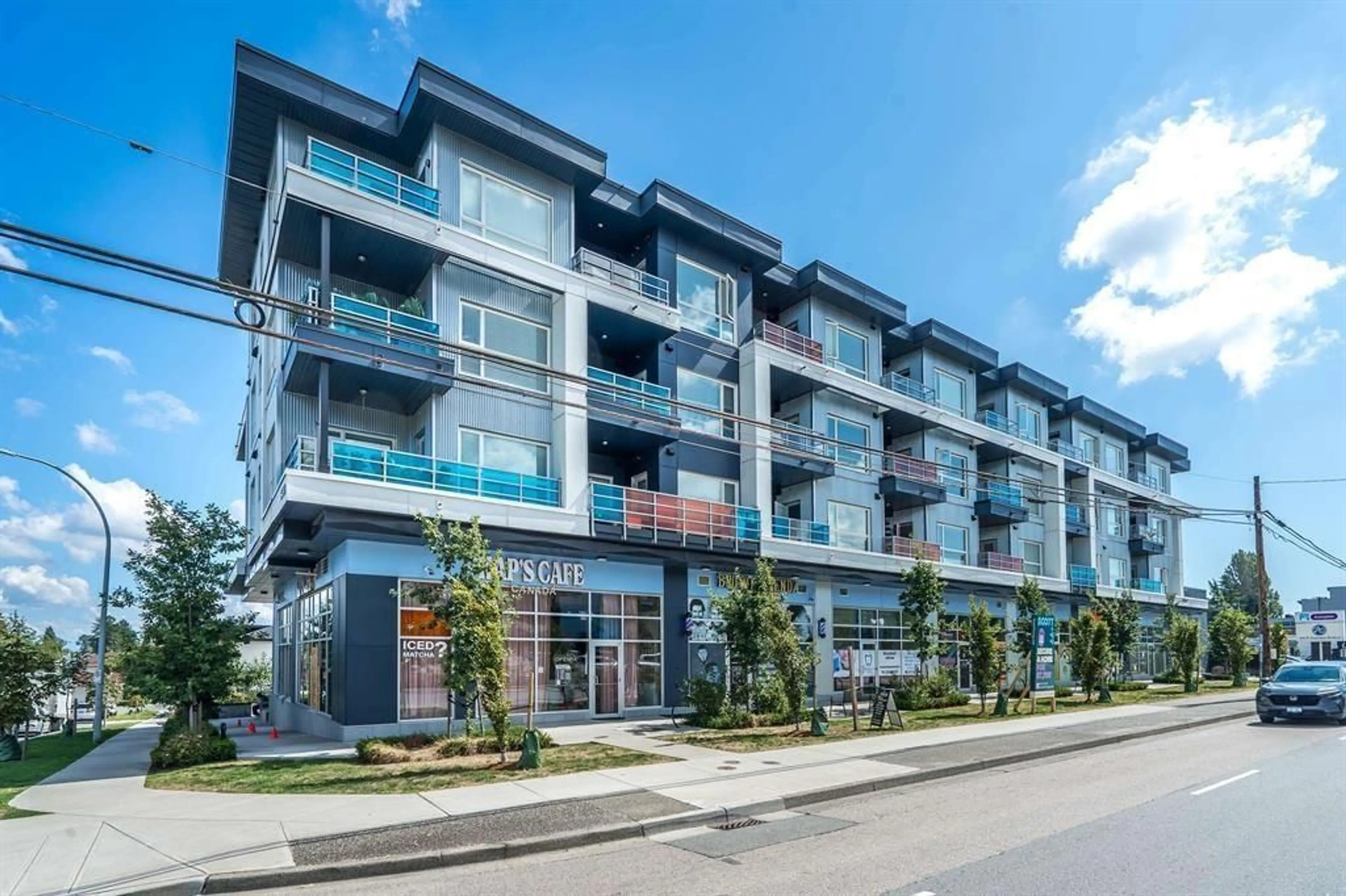 Patio, building for 213 - 8496 120 STREET, Surrey British Columbia V3W3N5