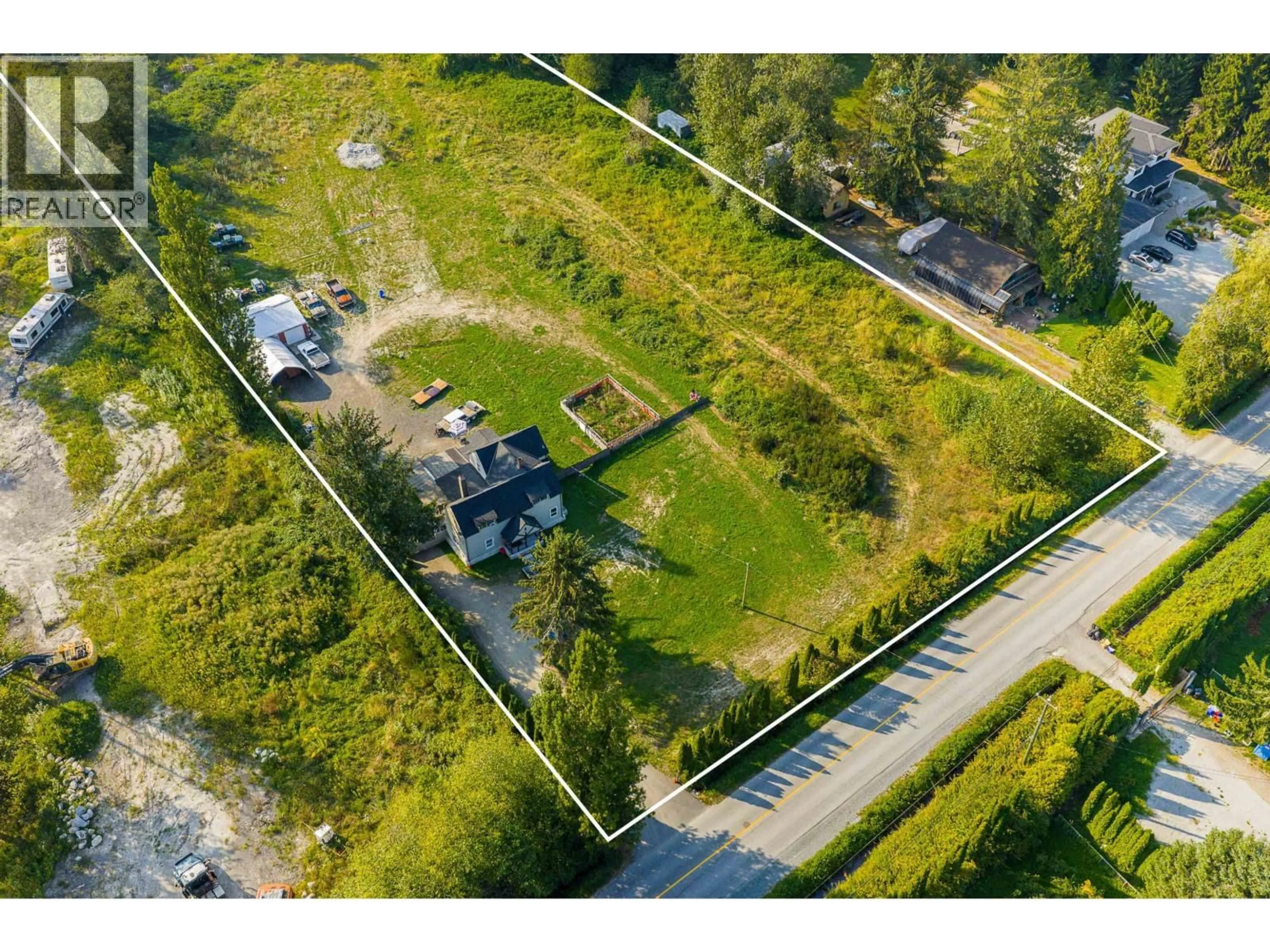 A pic from outside/outdoor area/front of a property/back of a property/a pic from drone, street for 13511 224 STREET, Maple Ridge British Columbia V4R2P8