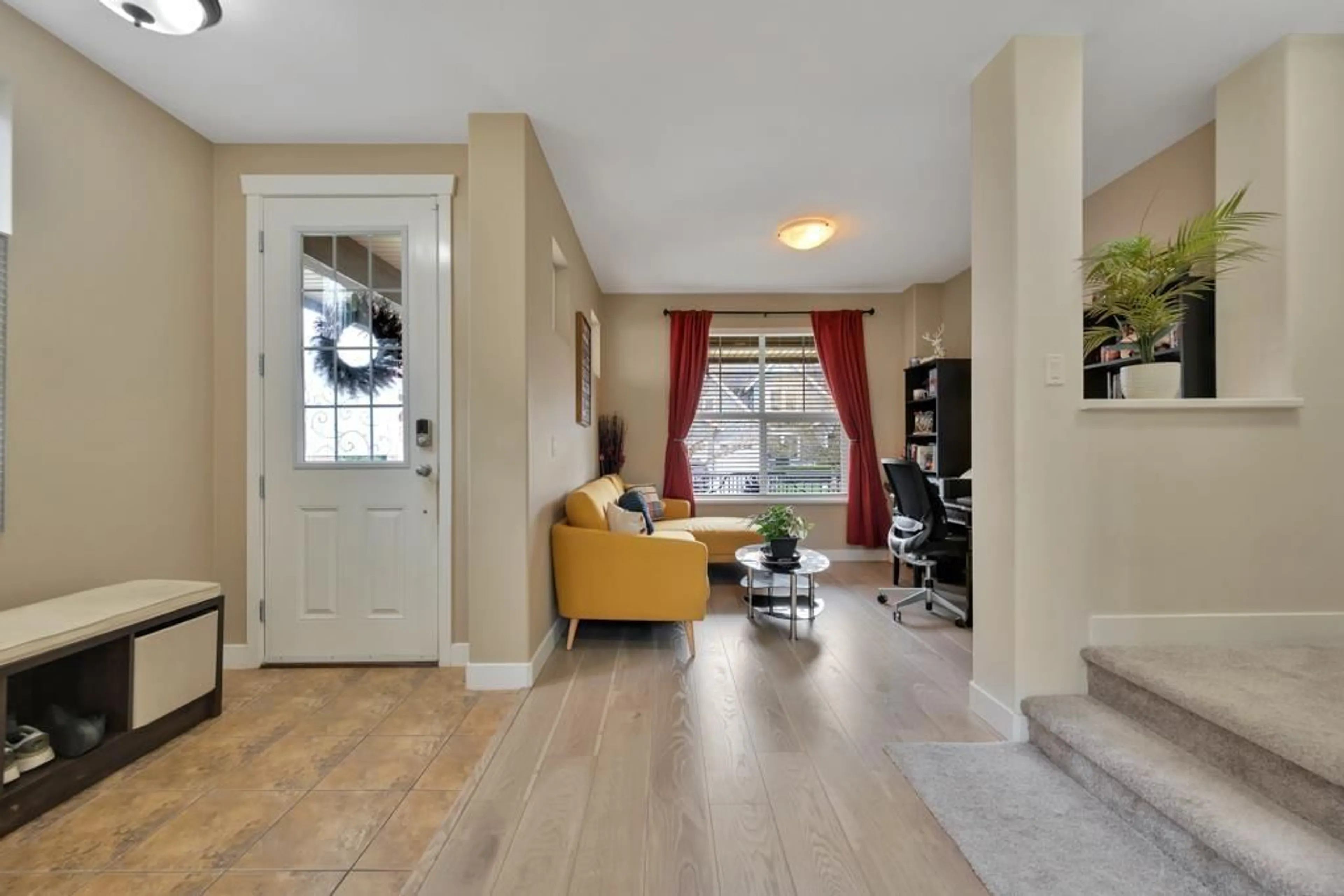 Indoor entryway for 2057 MERLOT BOULEVARD, Abbotsford British Columbia V4X0A6