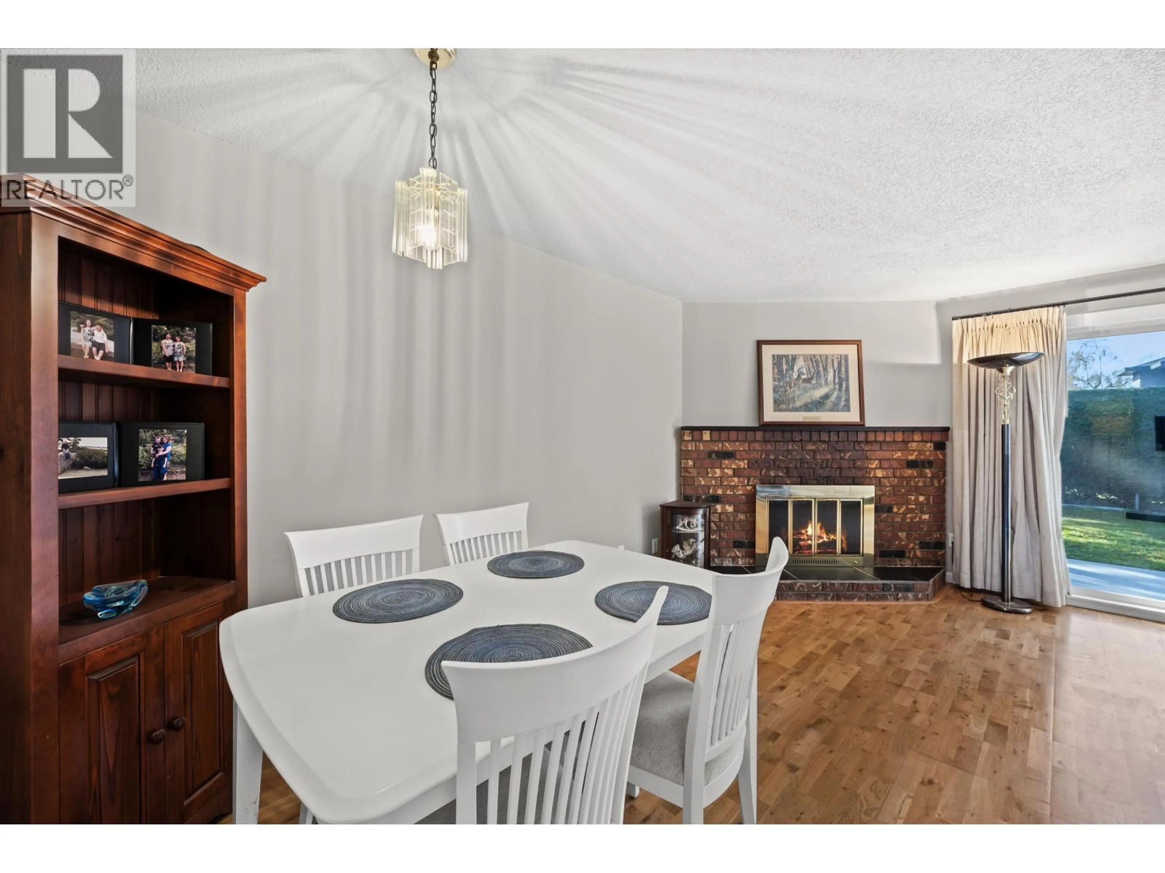 Dining room, wood/laminate floor for 42 - 3151 SPRINGFIELD DRIVE, Richmond British Columbia V7E1Y9
