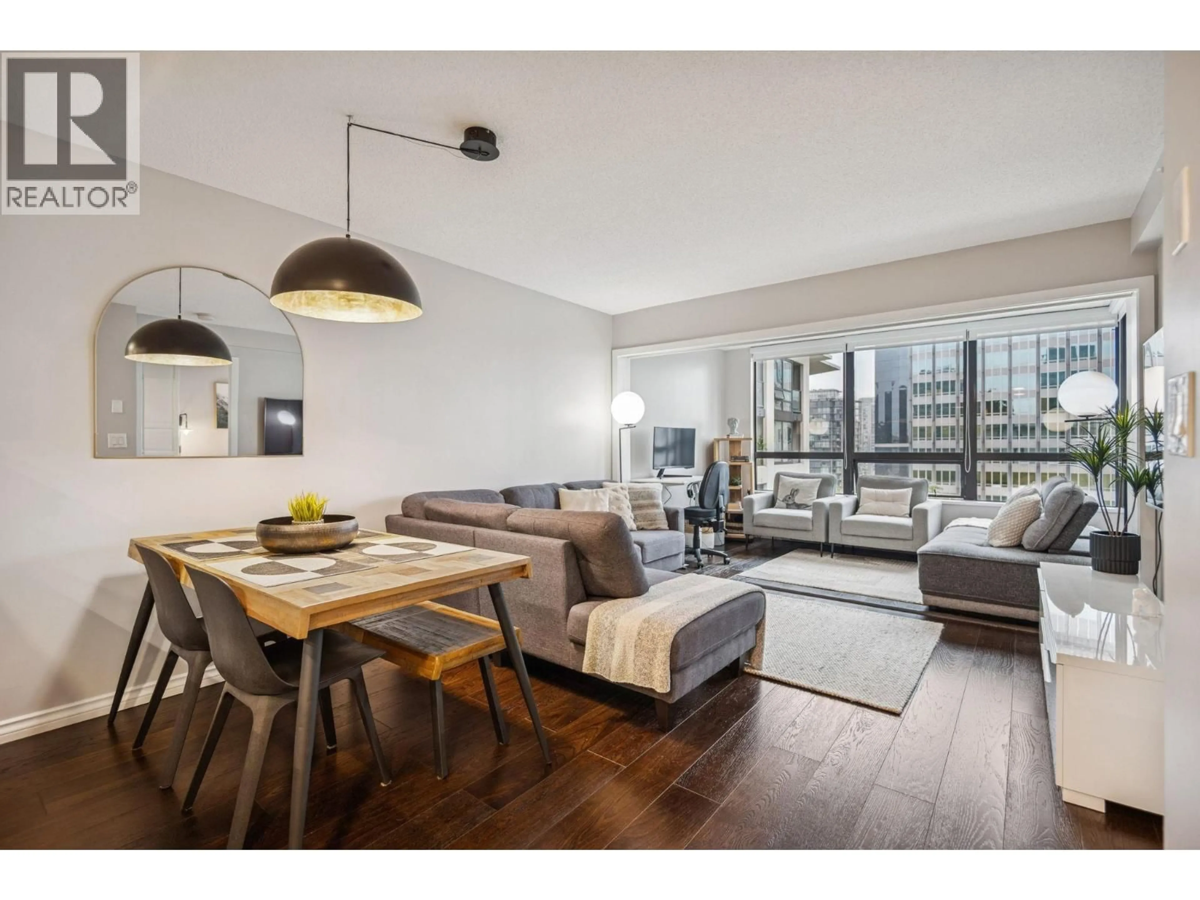 Living room with furniture, wood/laminate floor for 2205 - 938 SMITHE STREET, Vancouver British Columbia V6Z0A4