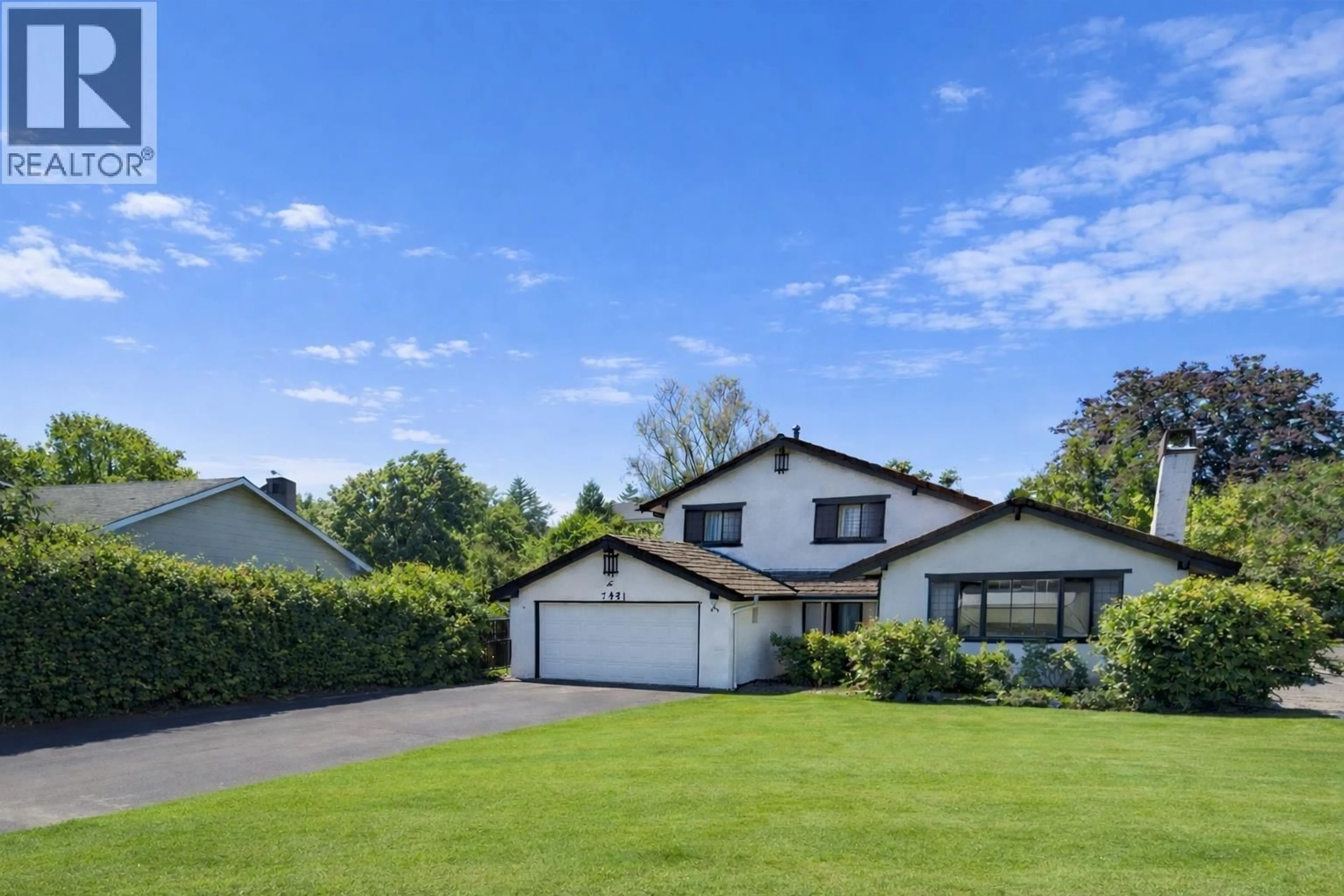 A pic from outside/outdoor area/front of a property/back of a property/a pic from drone, street for 7551 BARKERVILLE COURT, Richmond British Columbia V7A1K8