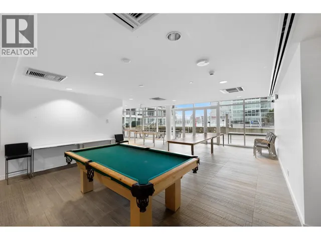 1210 - 2220 KINGSWAY, Vancouver 5