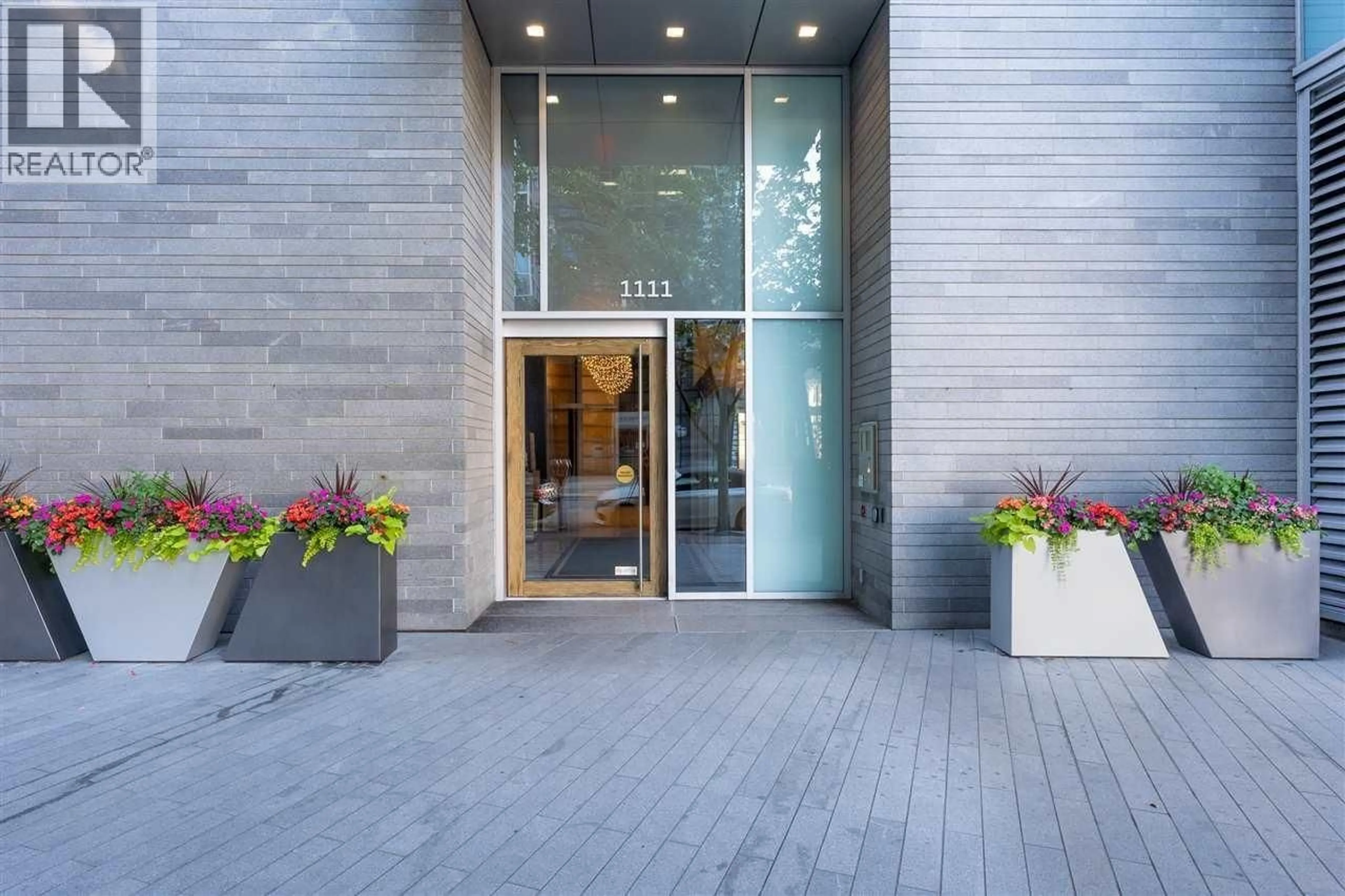 Indoor foyer for 2208 - 1111 ALBERNI STREET, Vancouver British Columbia V6E4V2