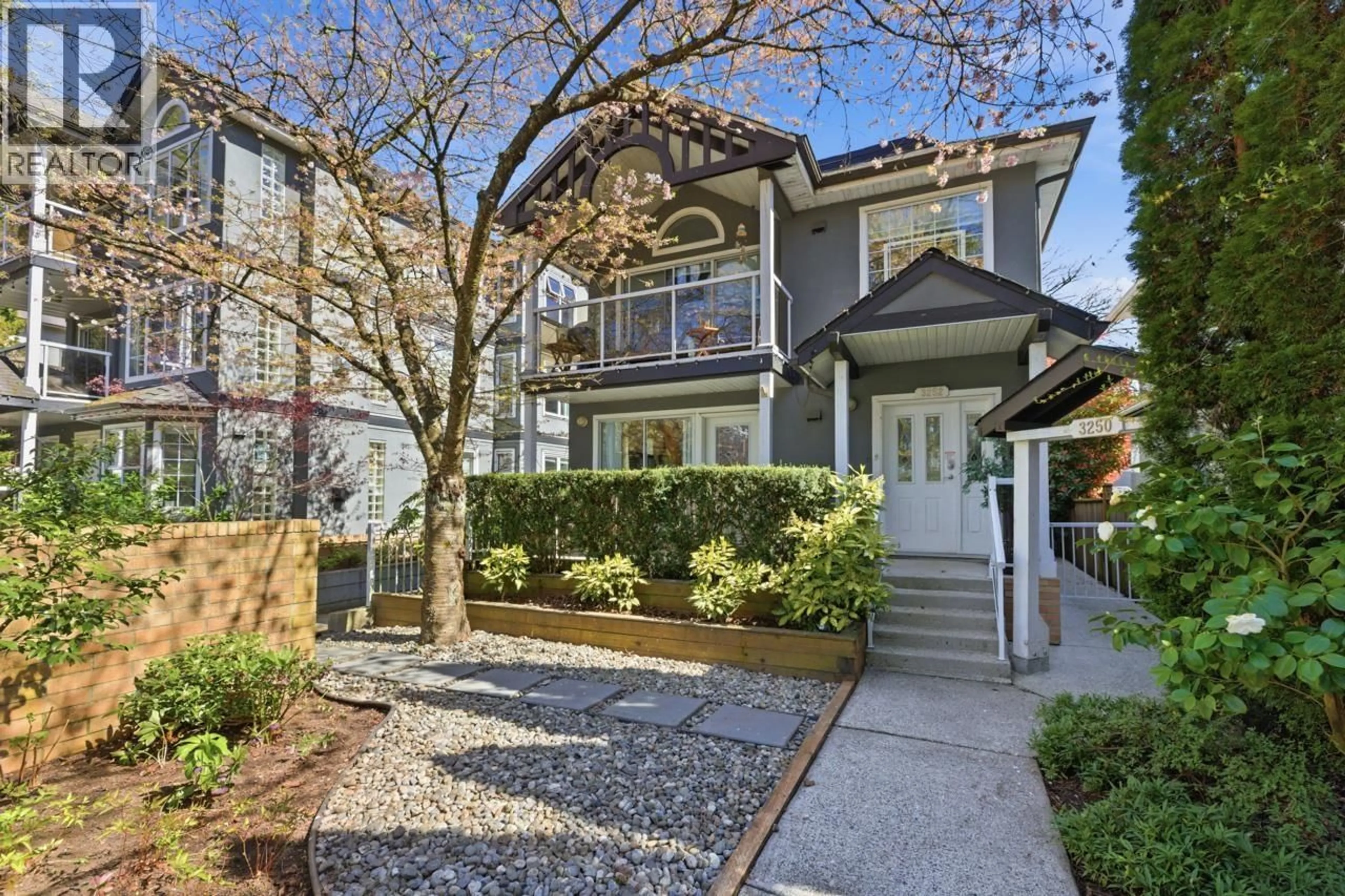 Unknown for 3250 QUEBEC STREET, Vancouver British Columbia V5V3J7