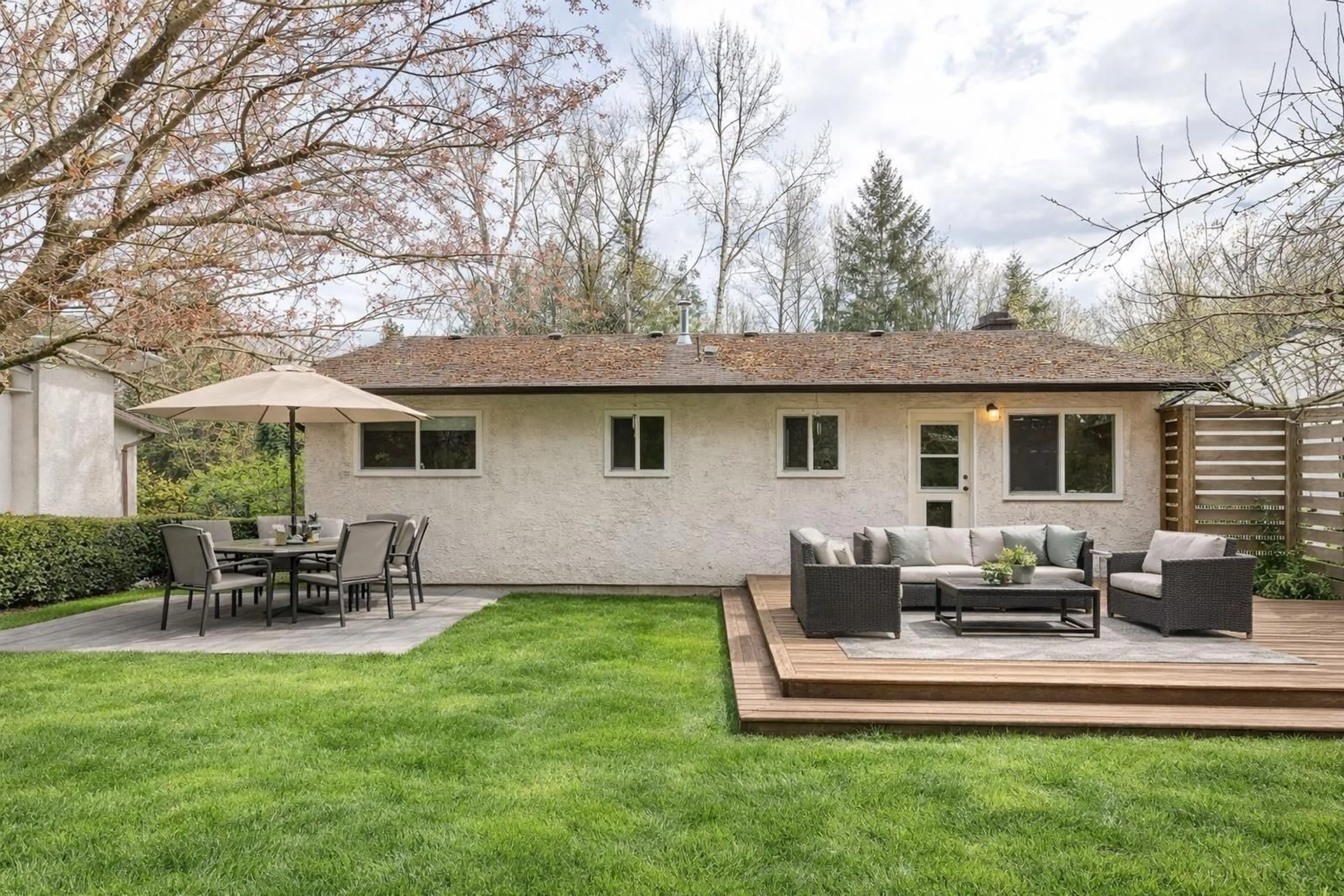 Patio, street for 35109 SKEENA AVENUE, Abbotsford British Columbia V2S6B7