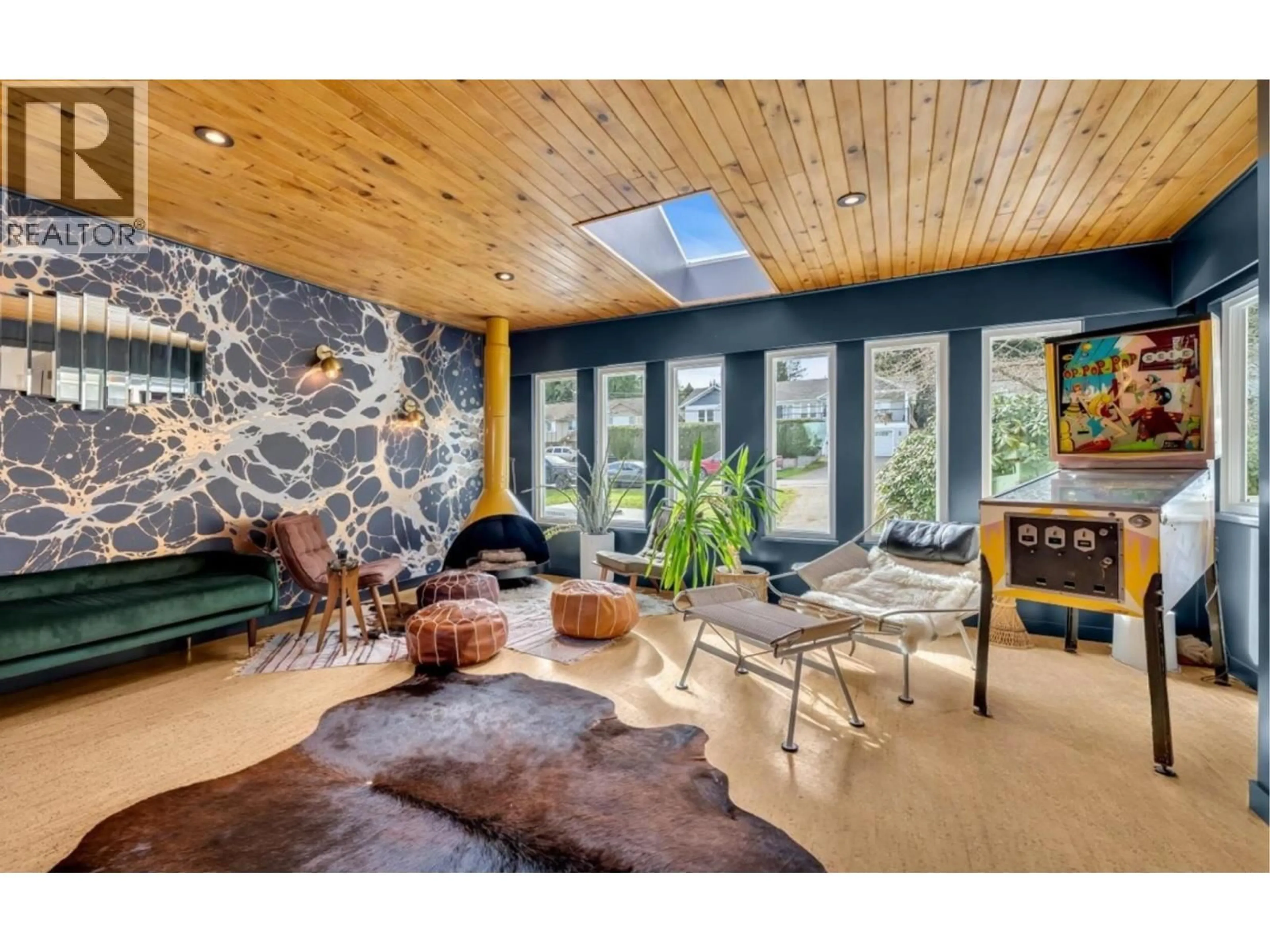 Living room with furniture, unknown for 5065 WILSON DRIVE, Tsawwassen British Columbia V4M1P3